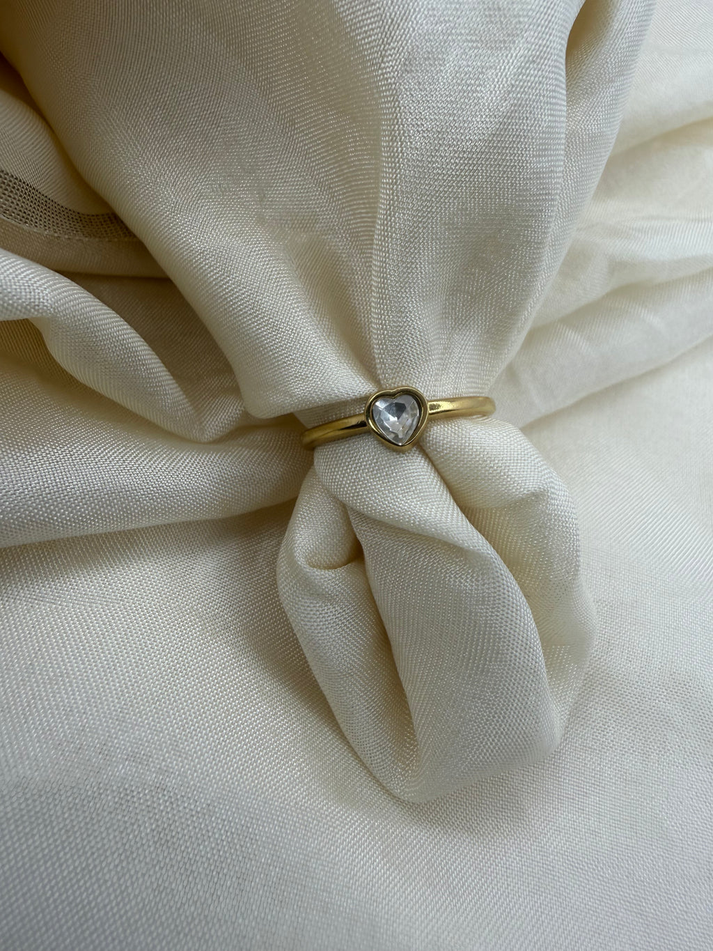 Amour Heart Solitaire Ring