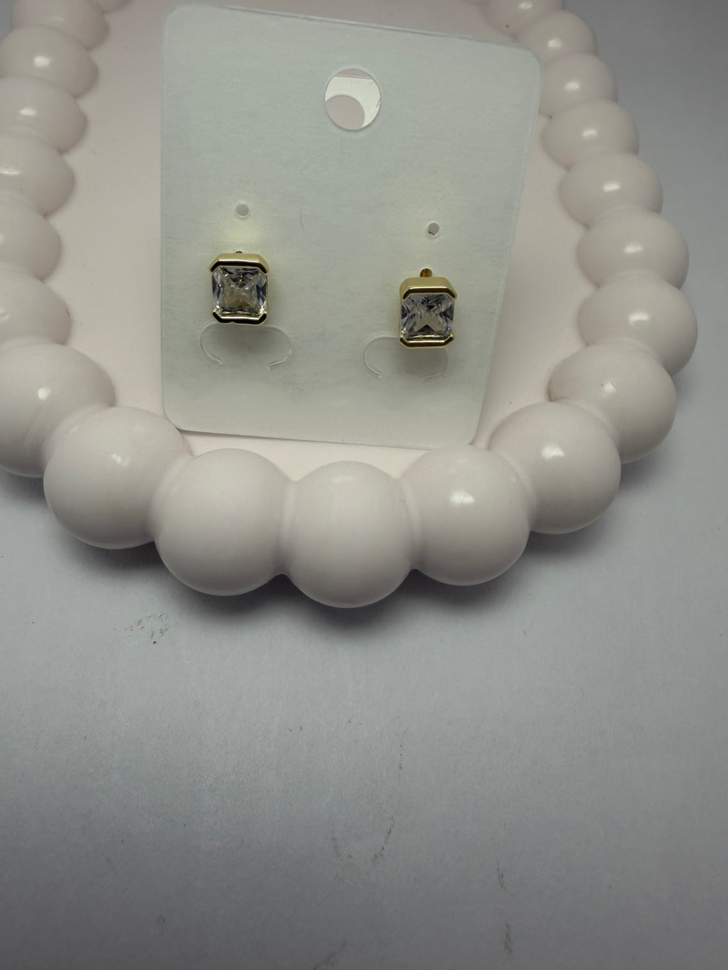 The Glimmer Studs