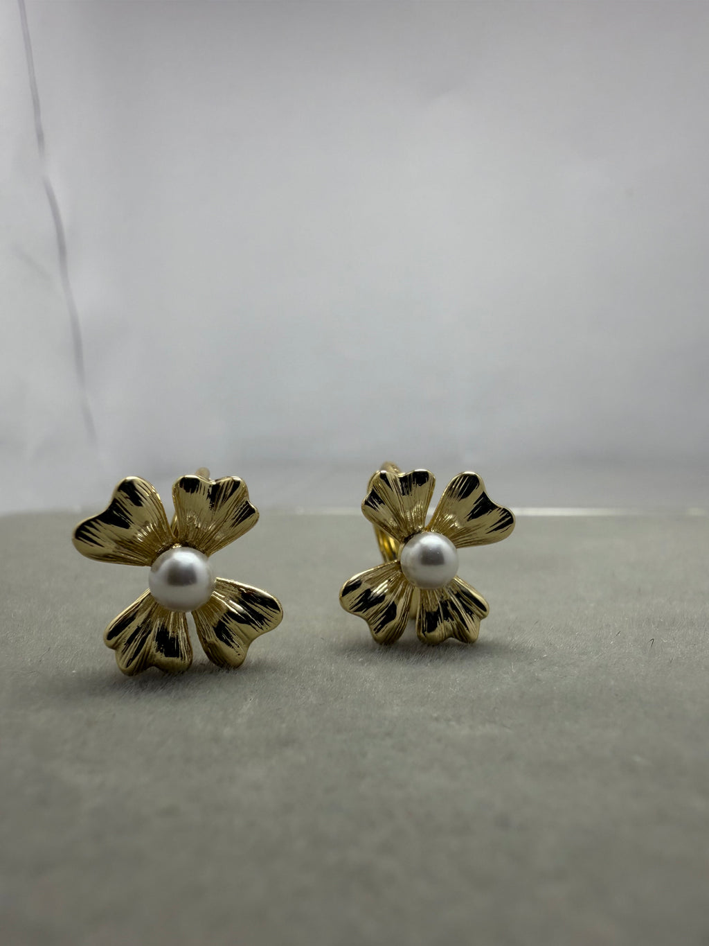 Petal Pearl Hoop Earrings