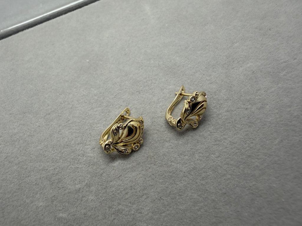 Leaflet Hoop Earrings
