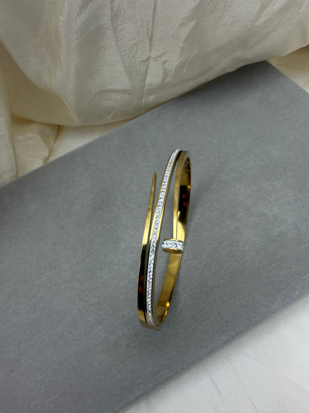 Luna Bangle