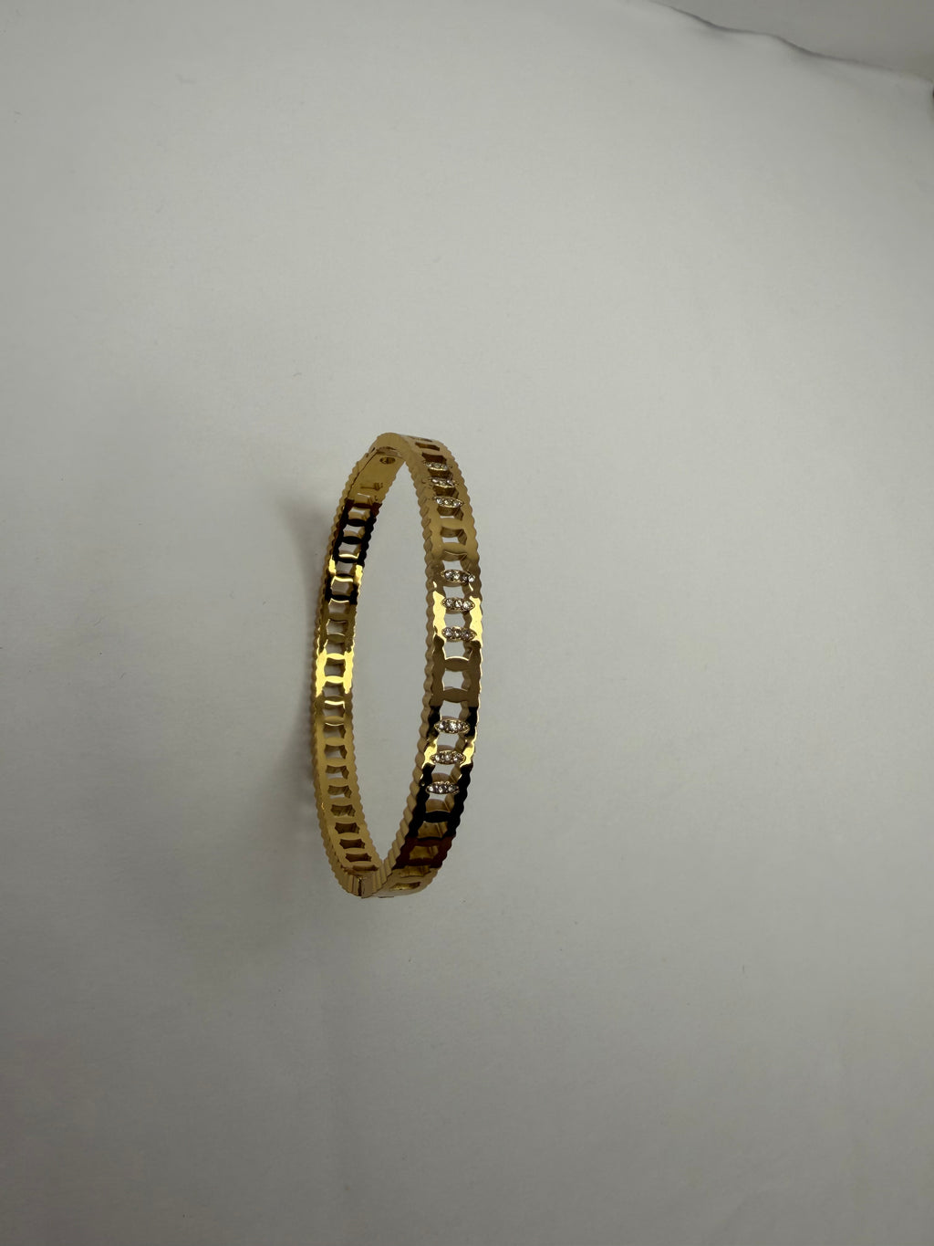 Celeste Loop Bracelet