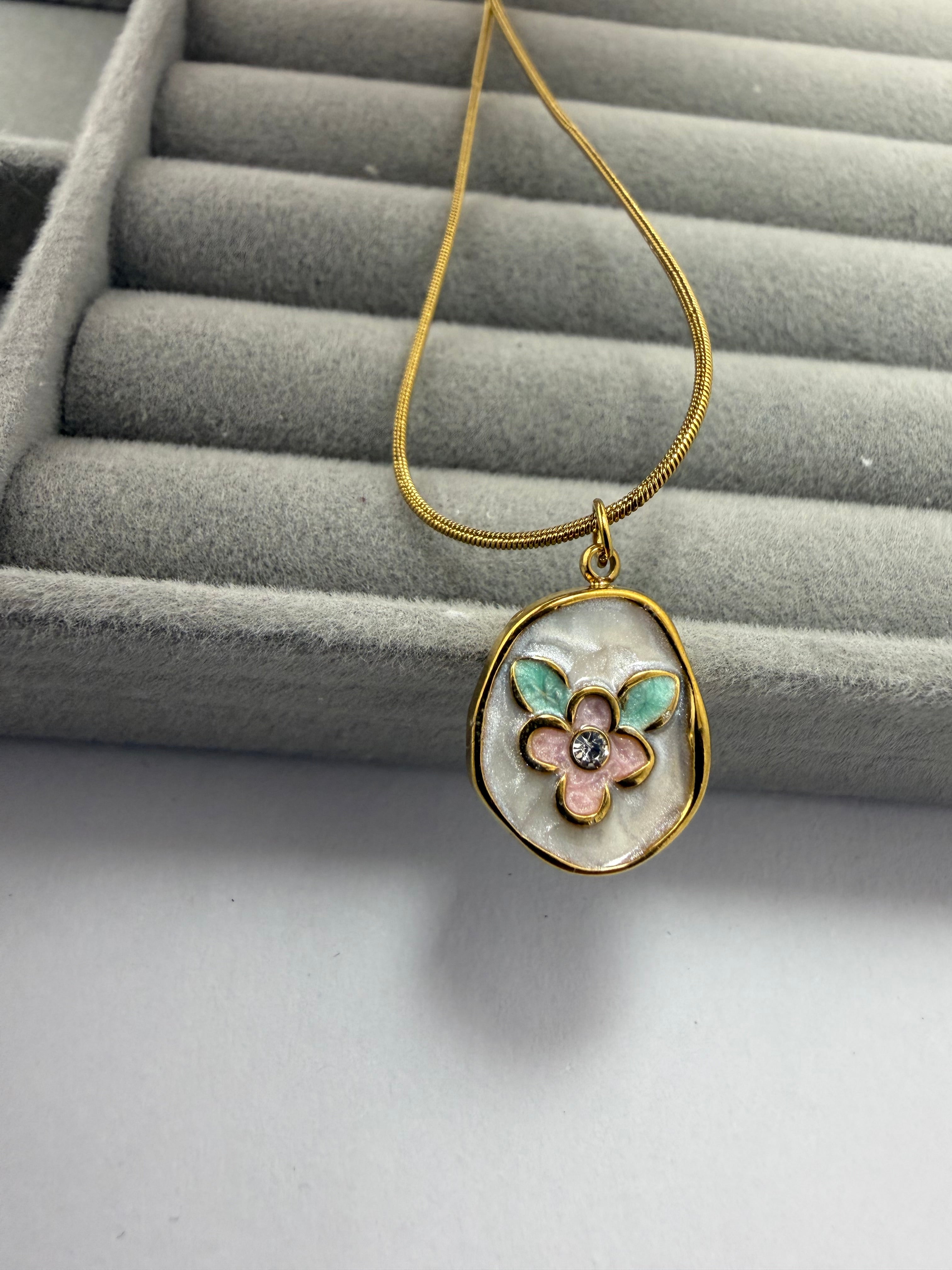 Petal Shimmer Necklace