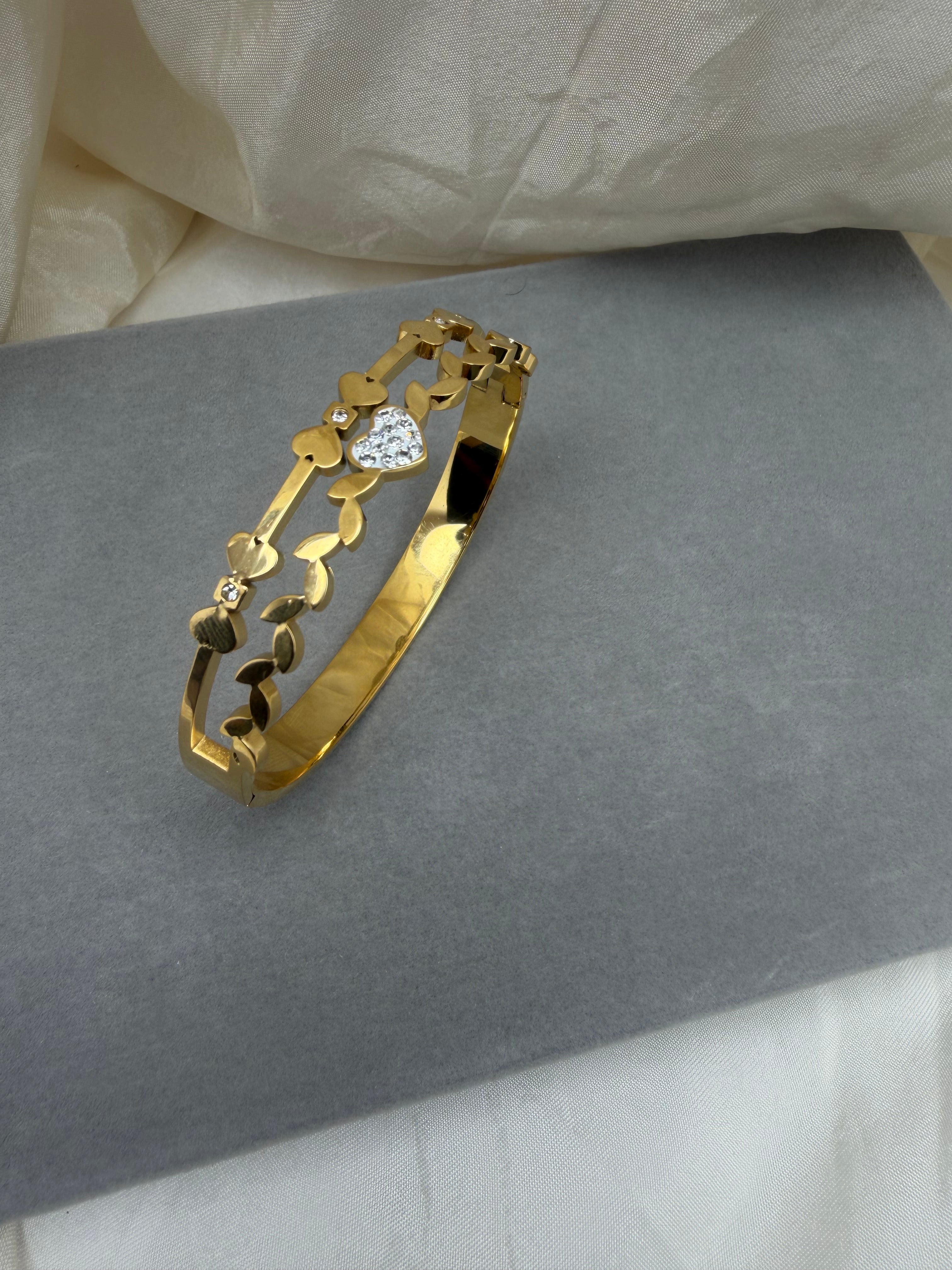 Heartvine Bangle