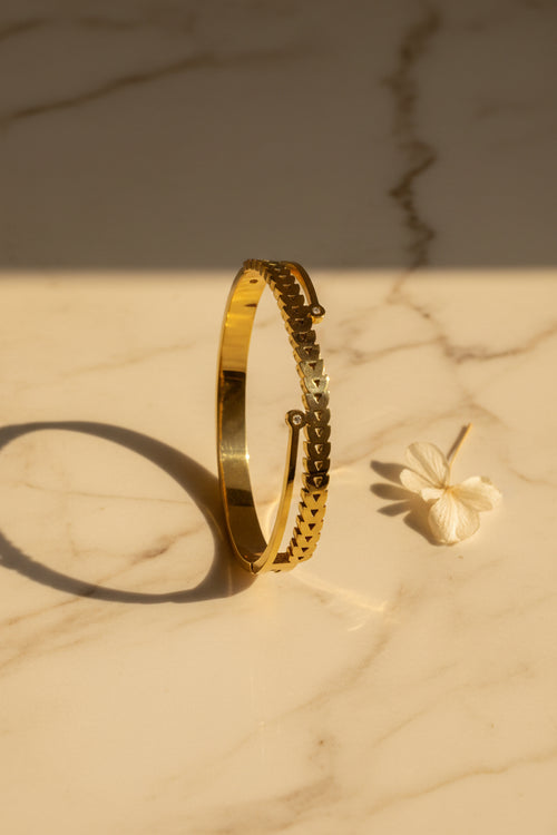 Amara Heart Bangle