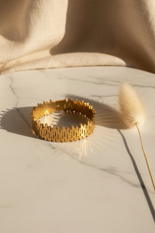 Aurelia Band Bangle