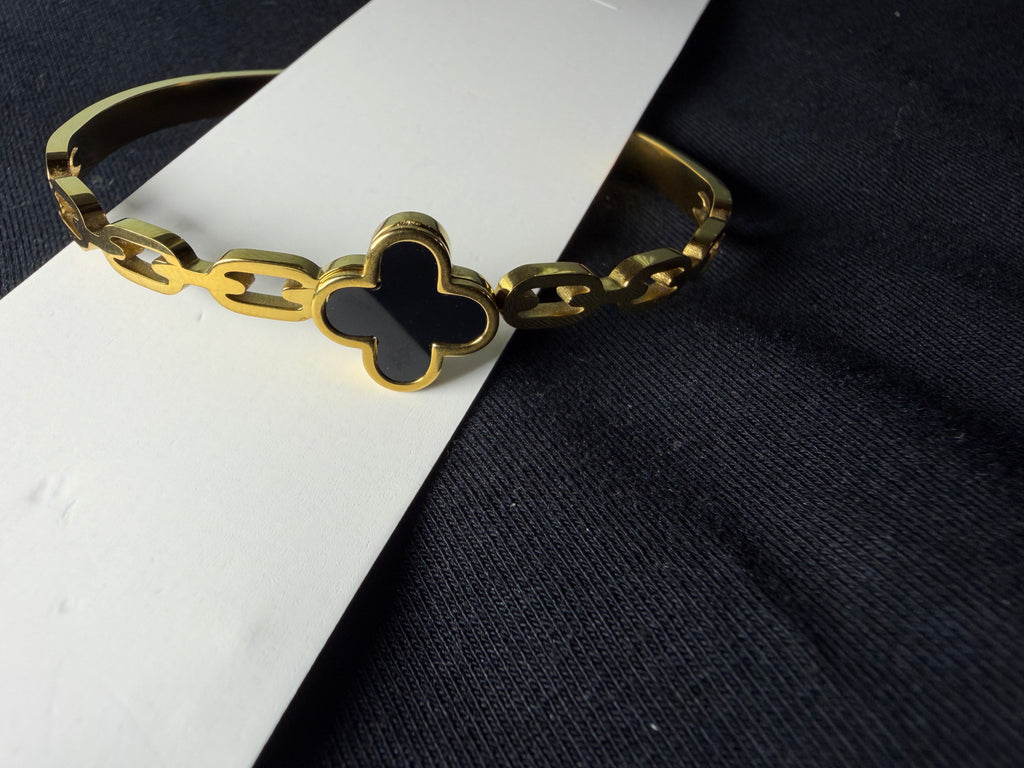 Clover Bangle Bracelet