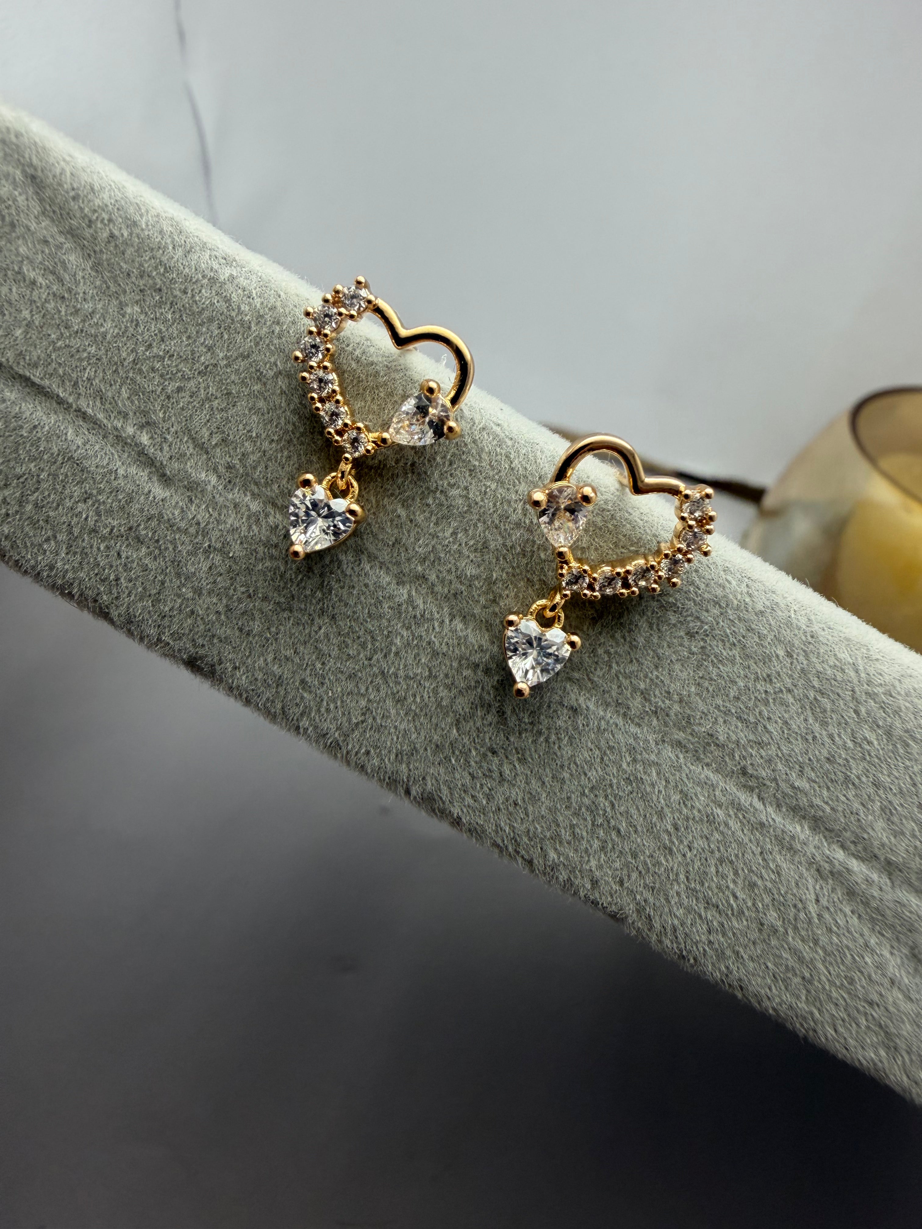 Cupid’s Kiss Earrings
