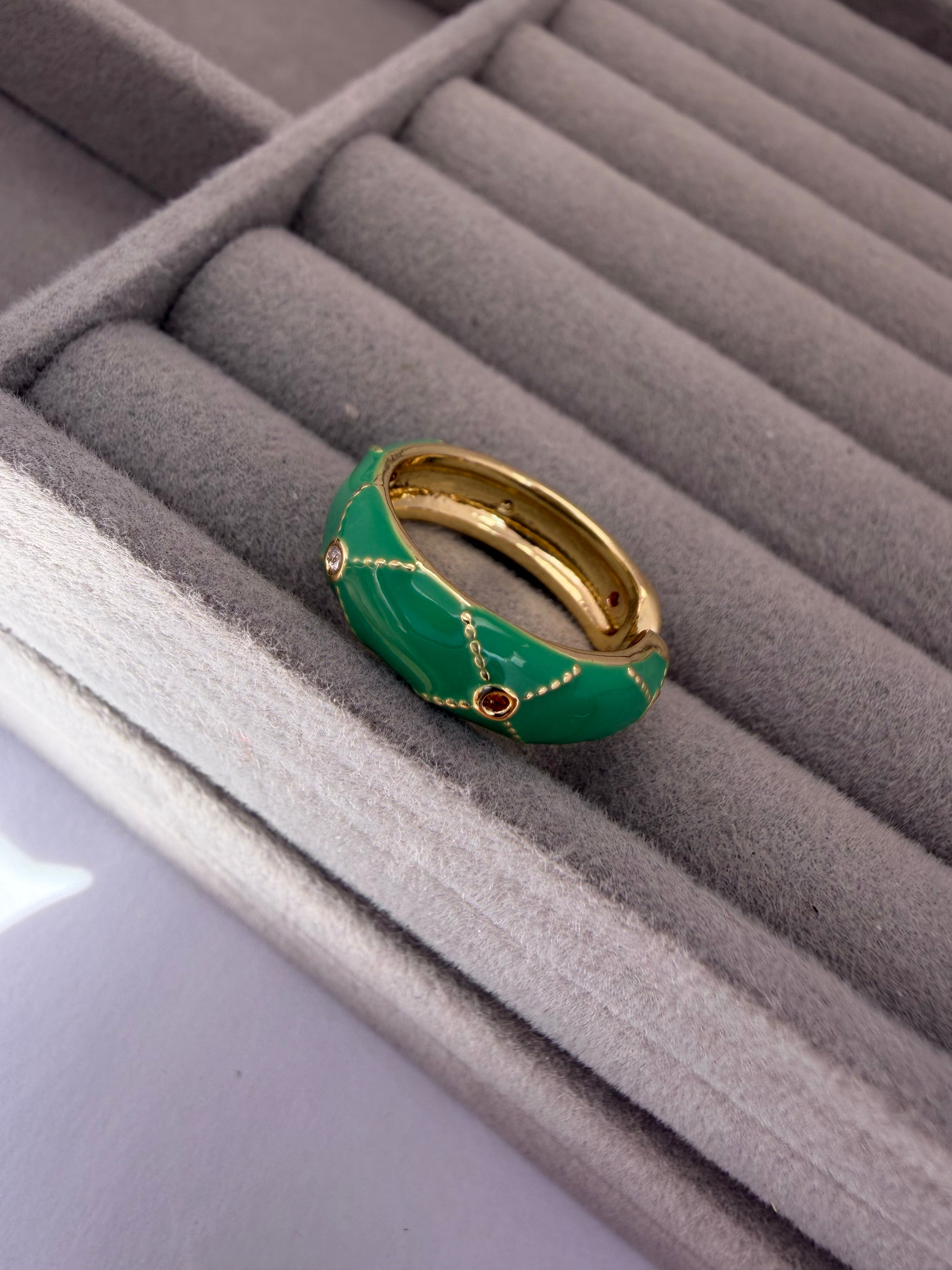 Golden Vine Ring
