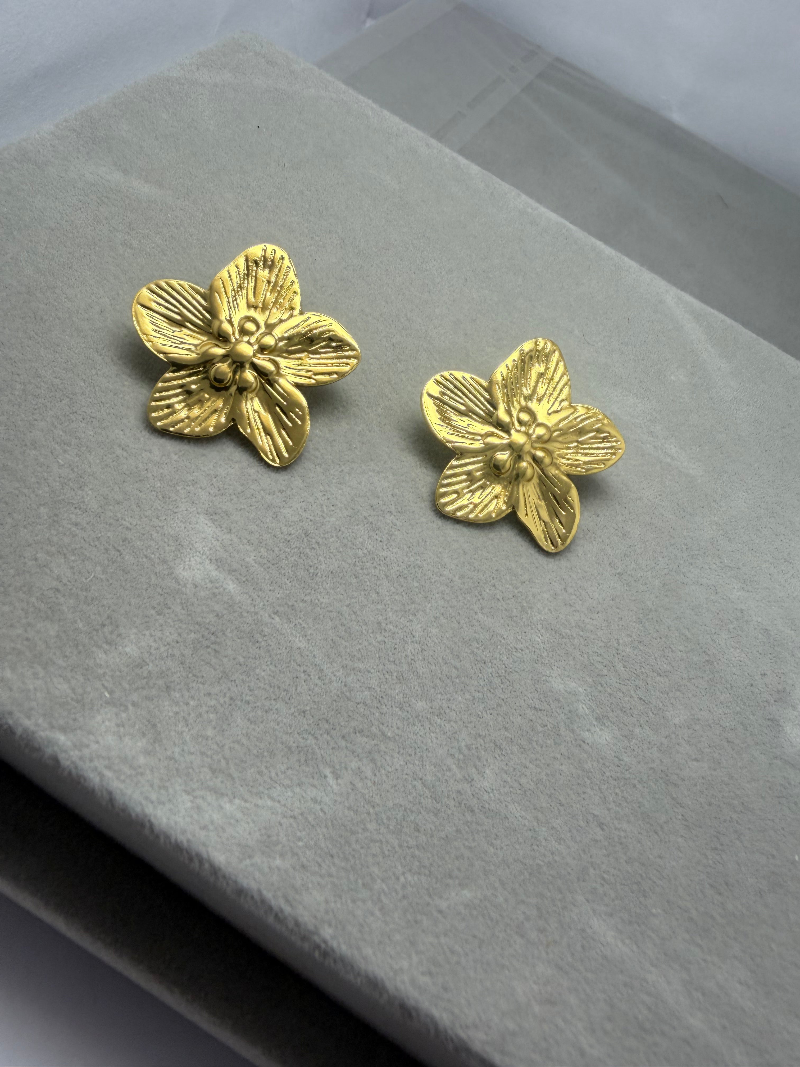 Sun-Etched Petal Earrings