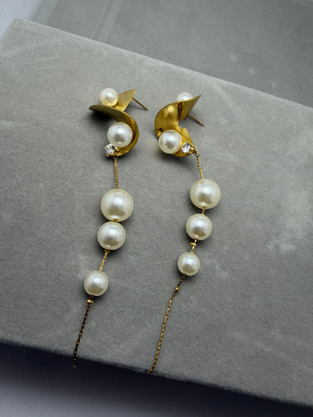 Whirlwind Pearl Earrings