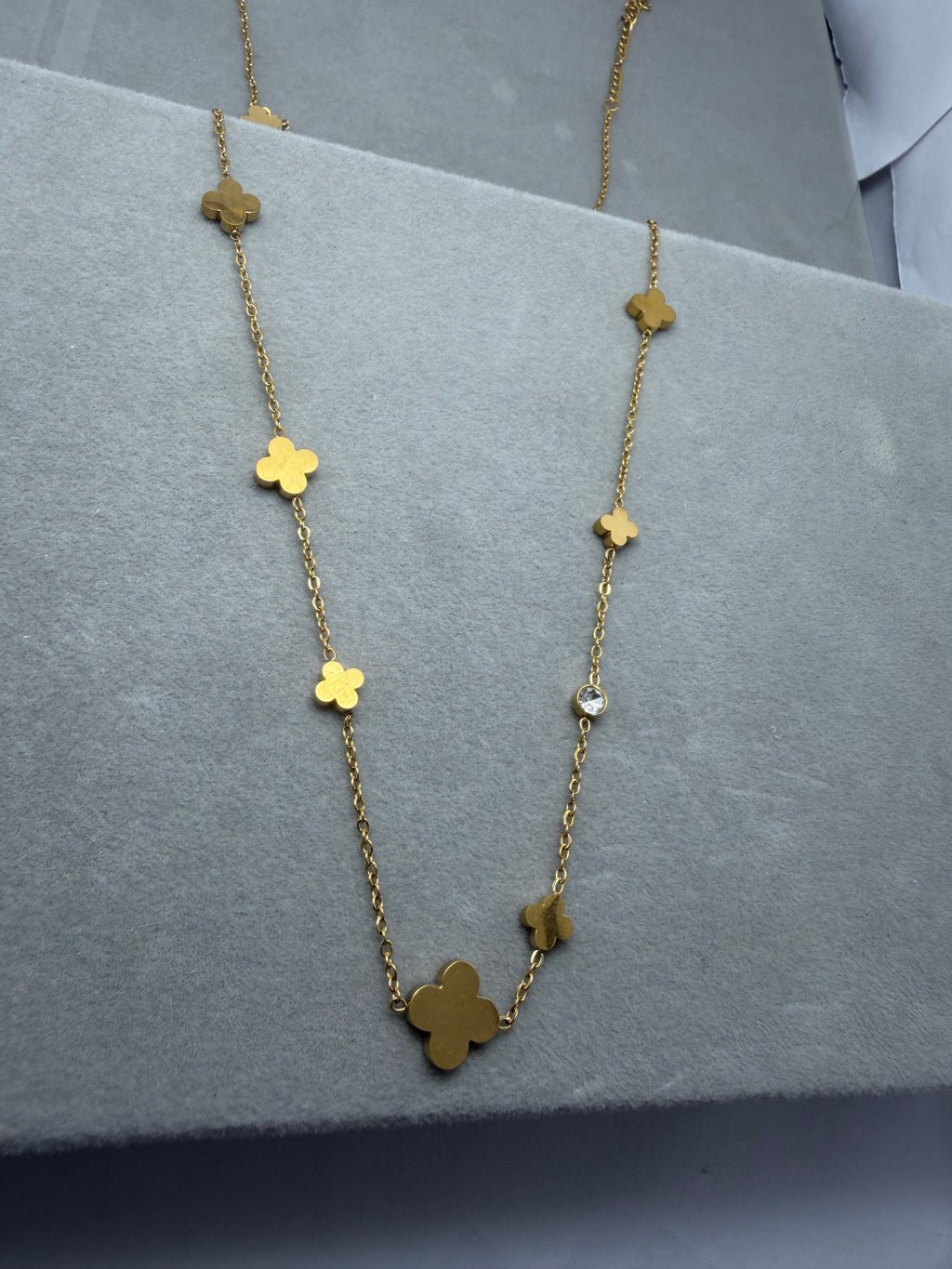 Whispering Clover Necklace