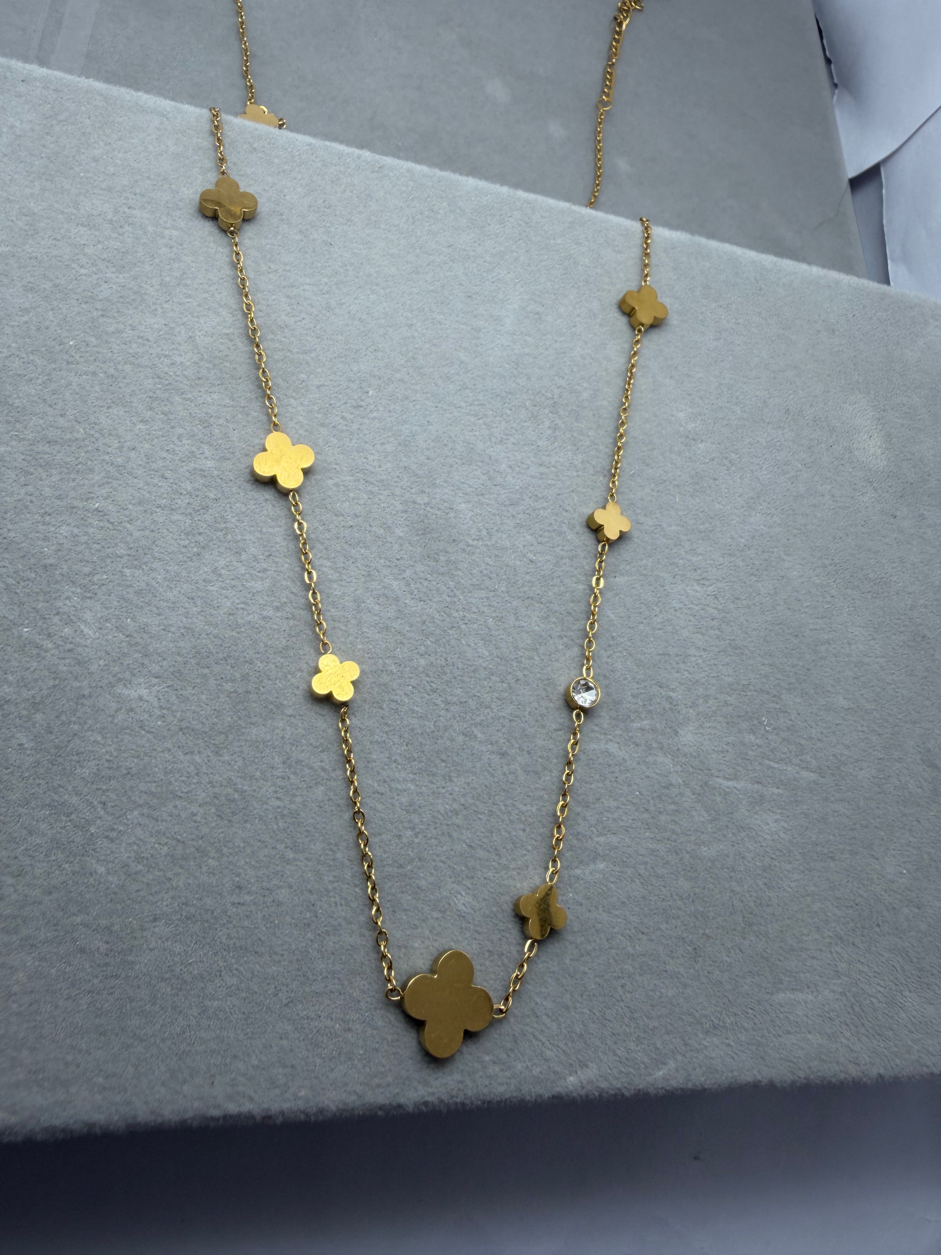 Whispering Clover Necklace