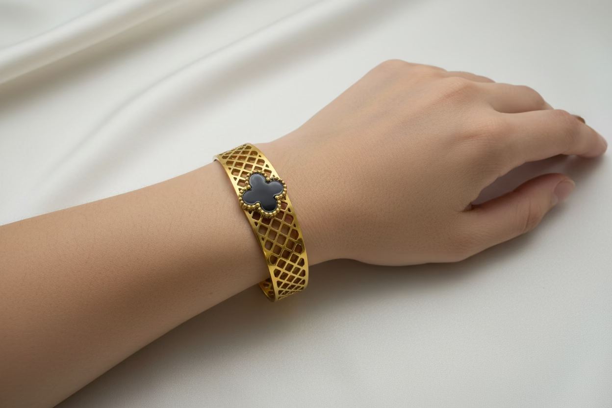 Clover Net Bracelet - Baby Size