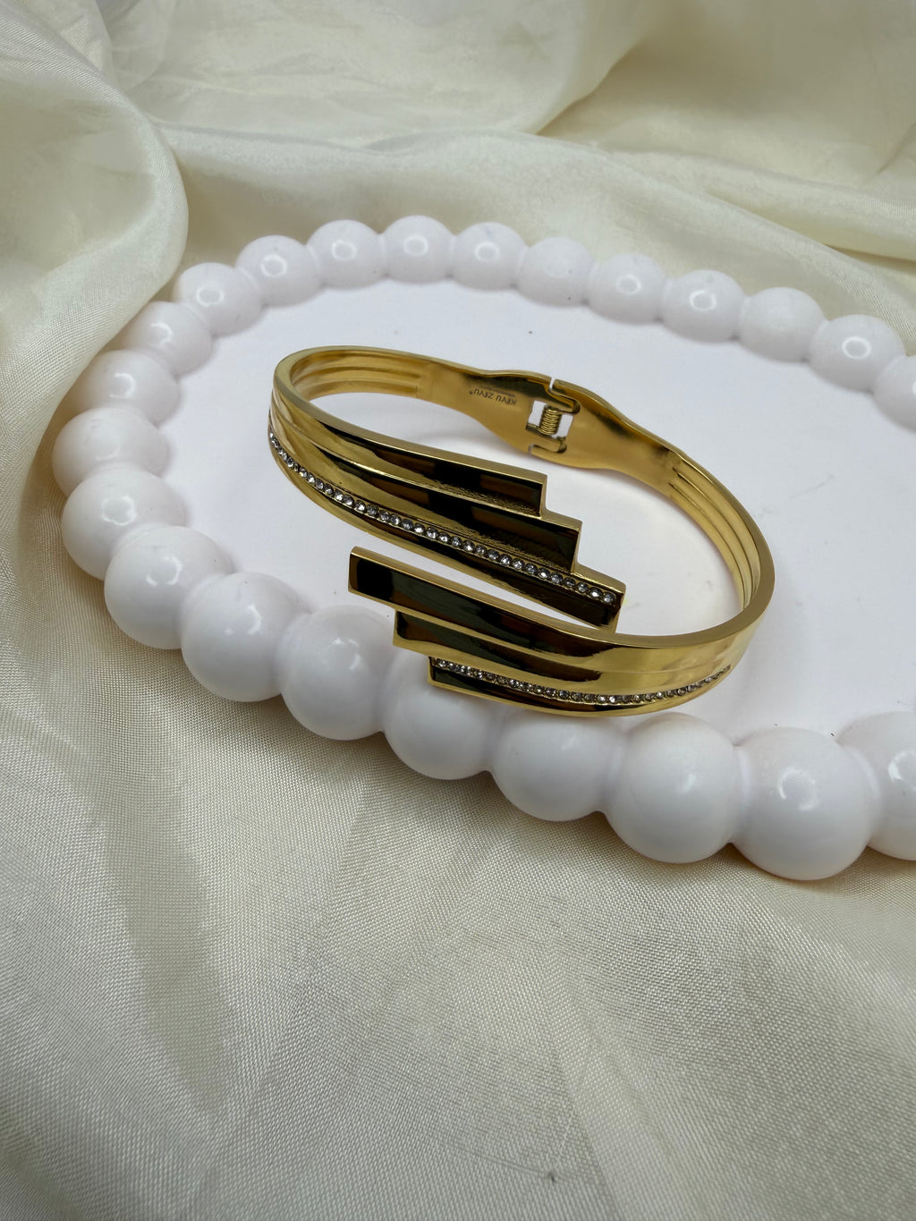 Clutch Bangle Bracelet