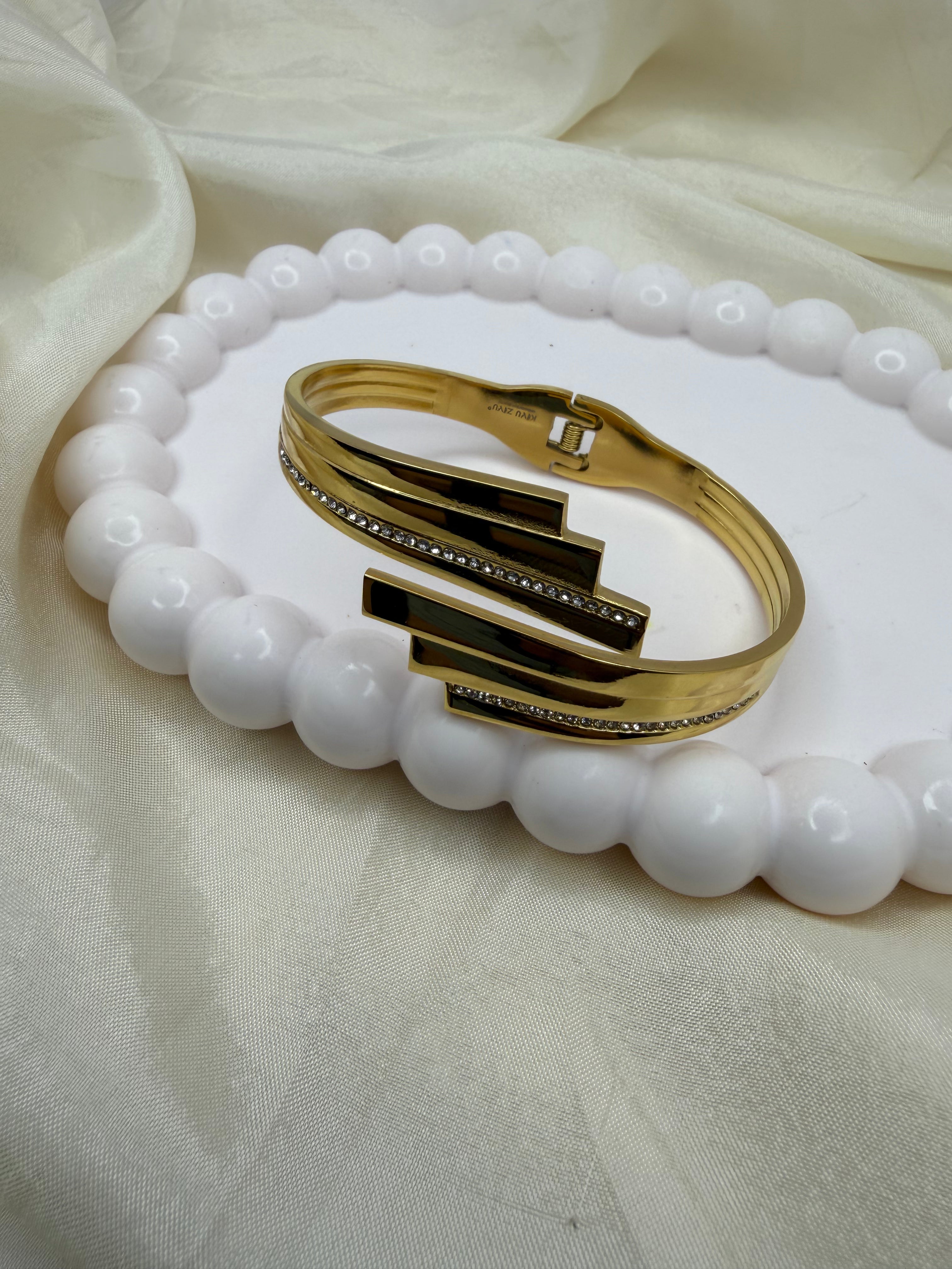 Clutch Bangle Bracelet