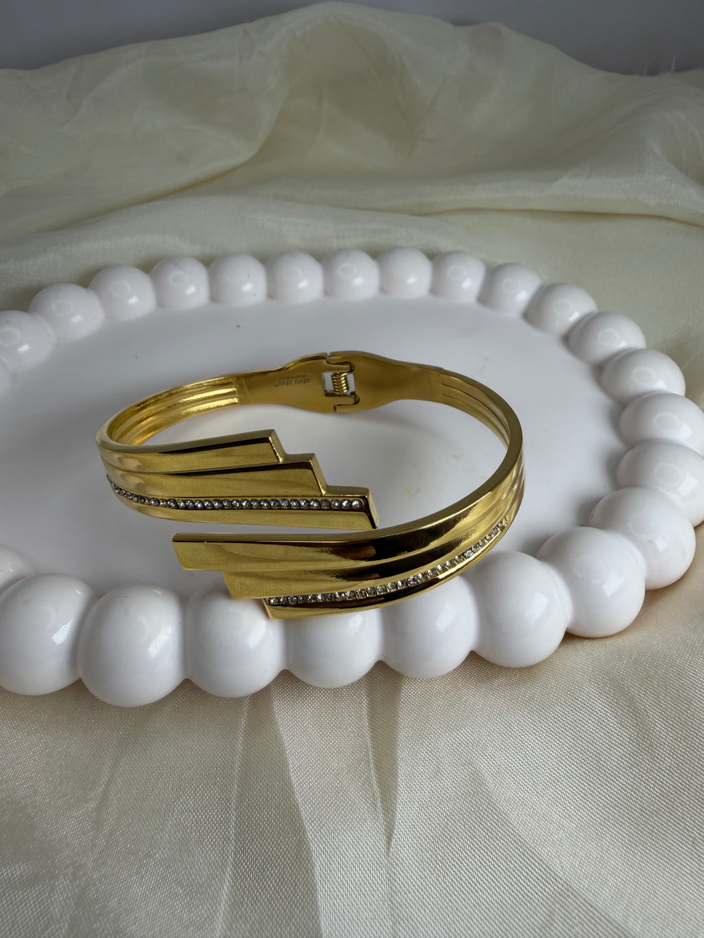 Clutch Bangle Bracelet