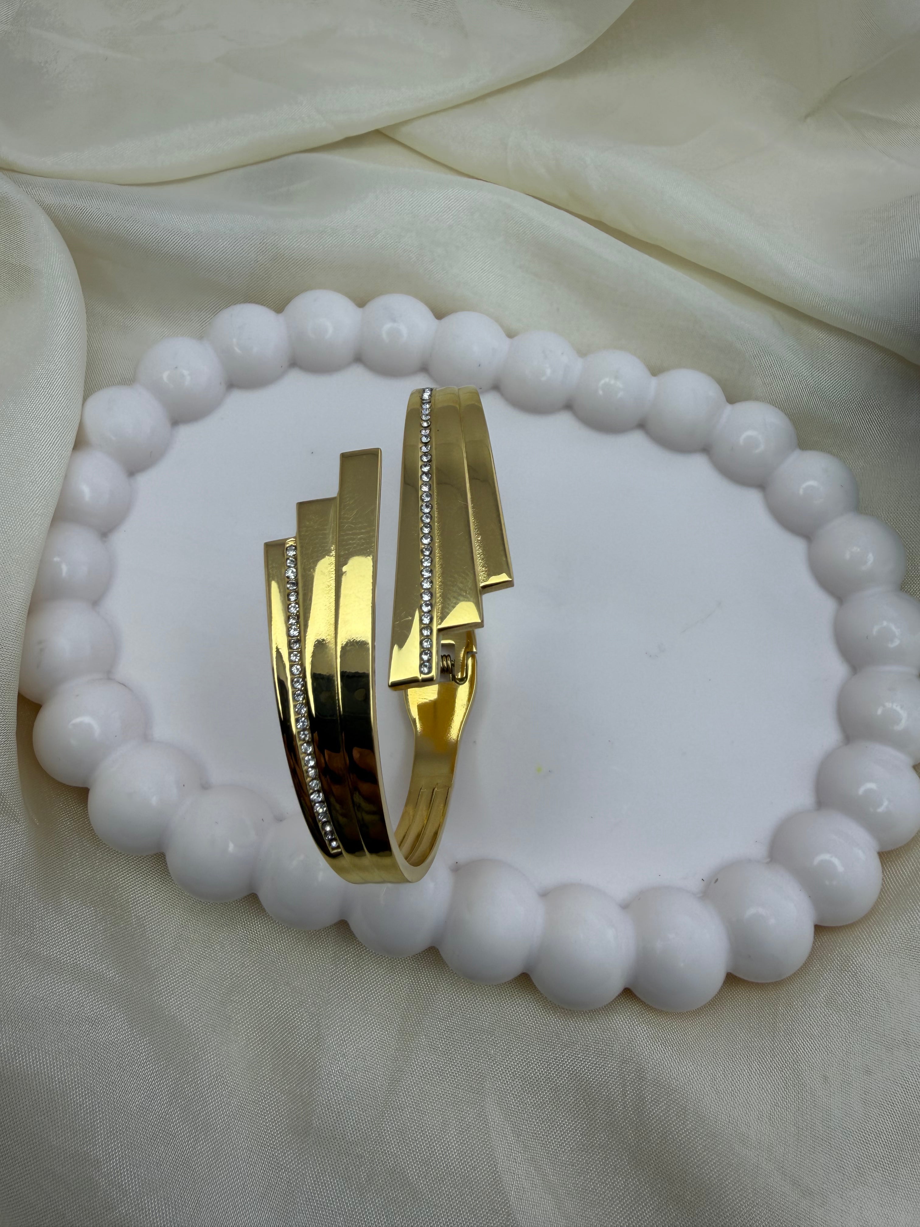 Clutch Bangle Bracelet