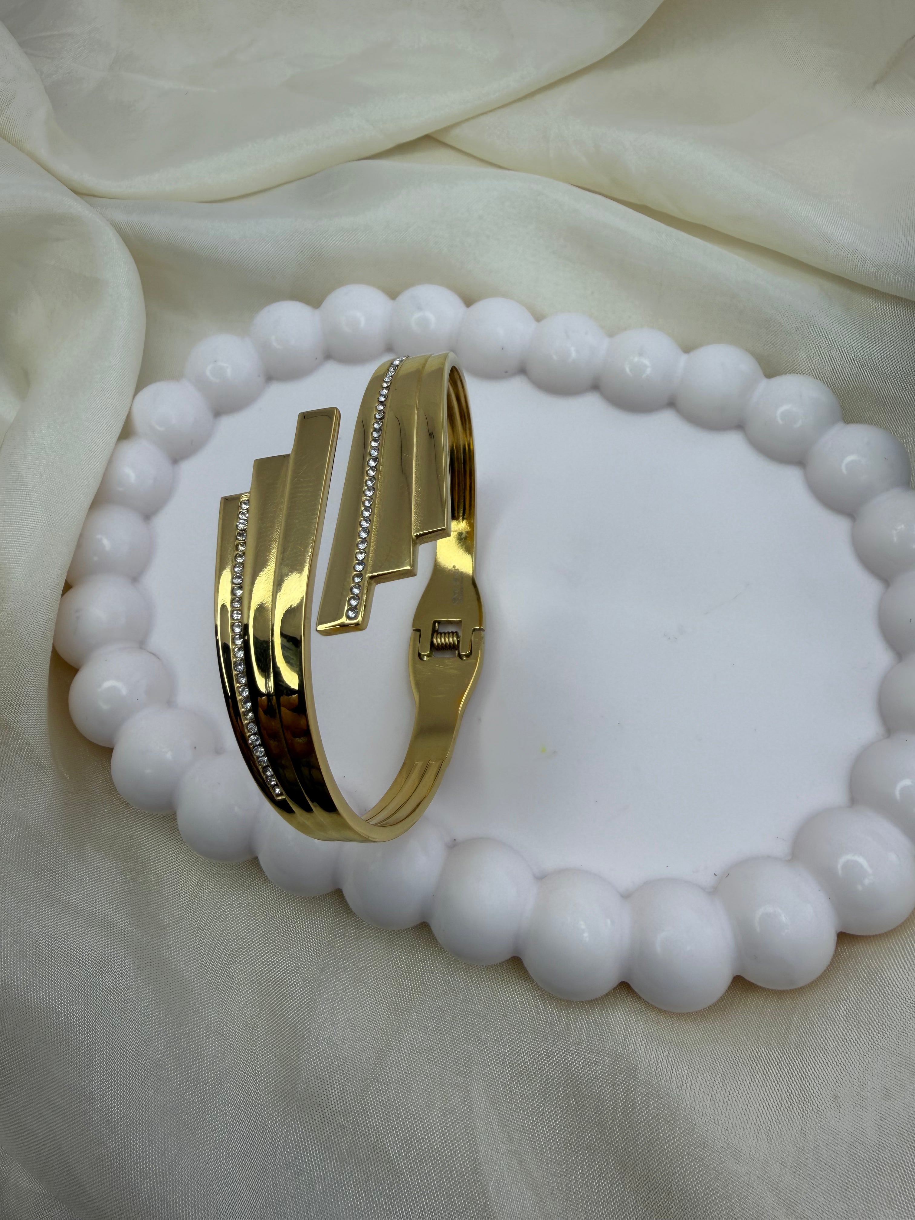 Clutch Bangle Bracelet