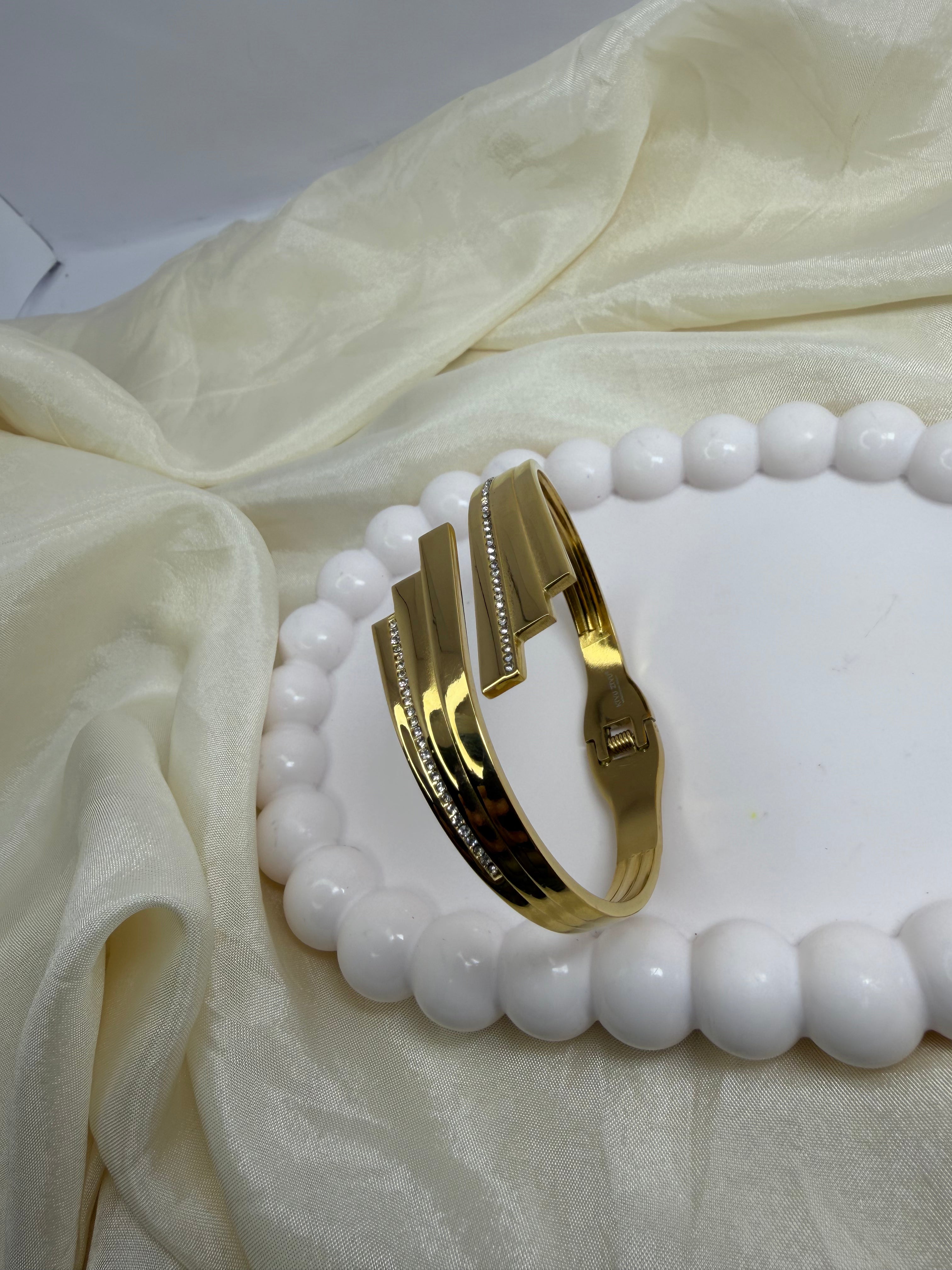 Clutch Bangle Bracelet