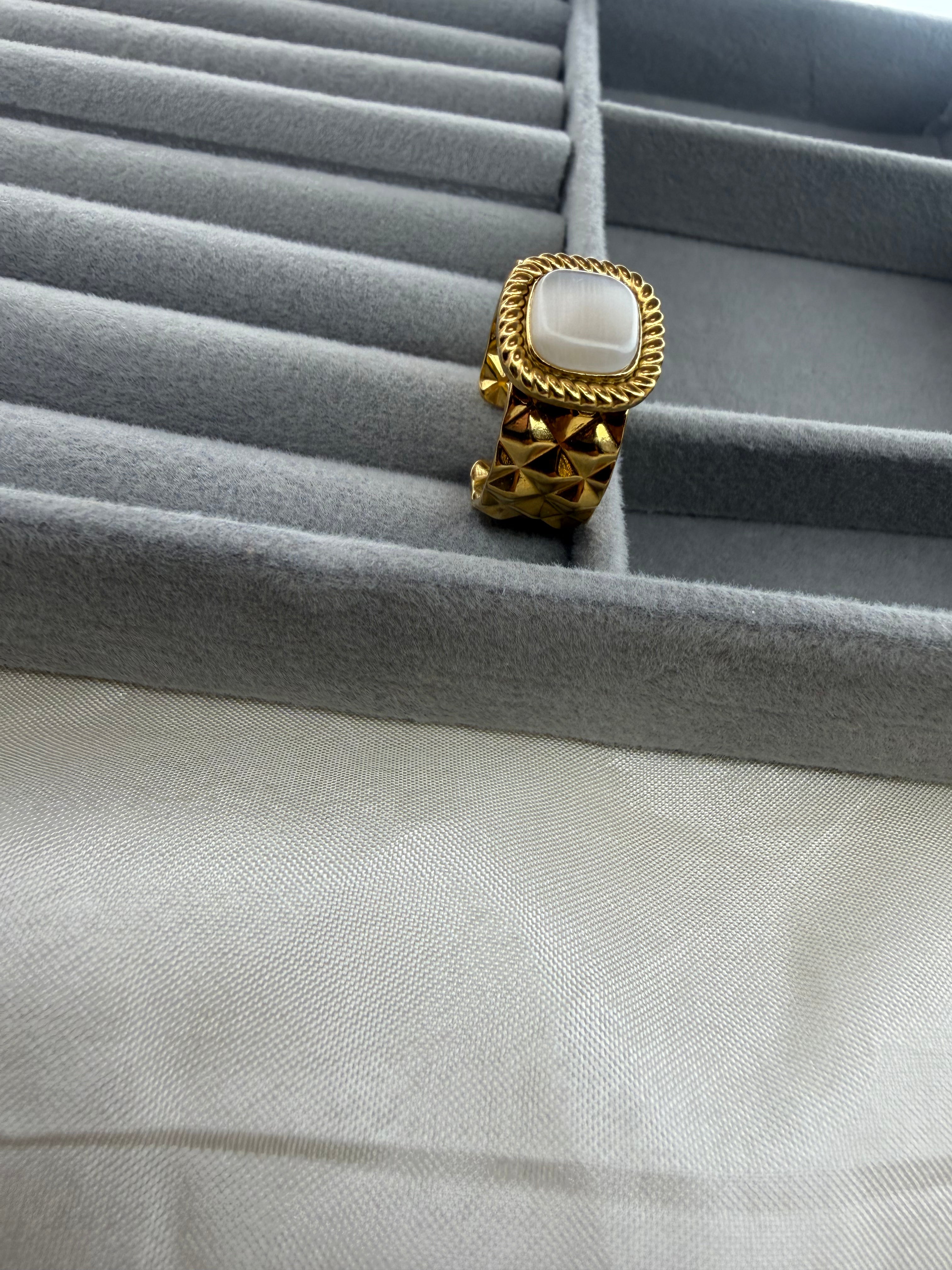 Luna Cat’s Eye Statement Ring