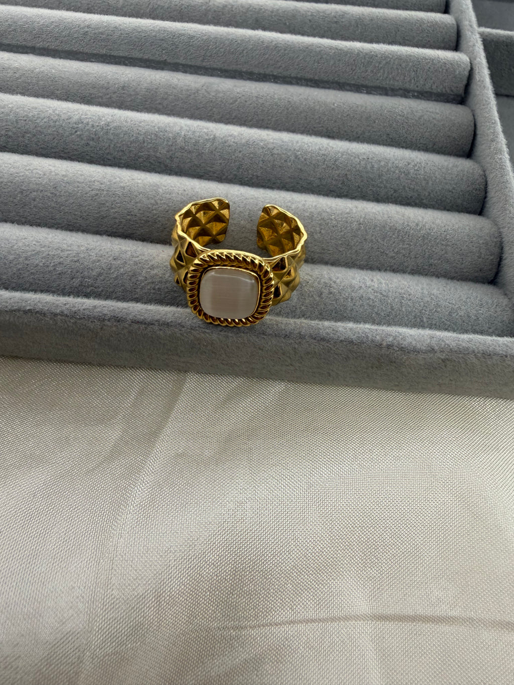 Luna Cat’s Eye Statement Ring