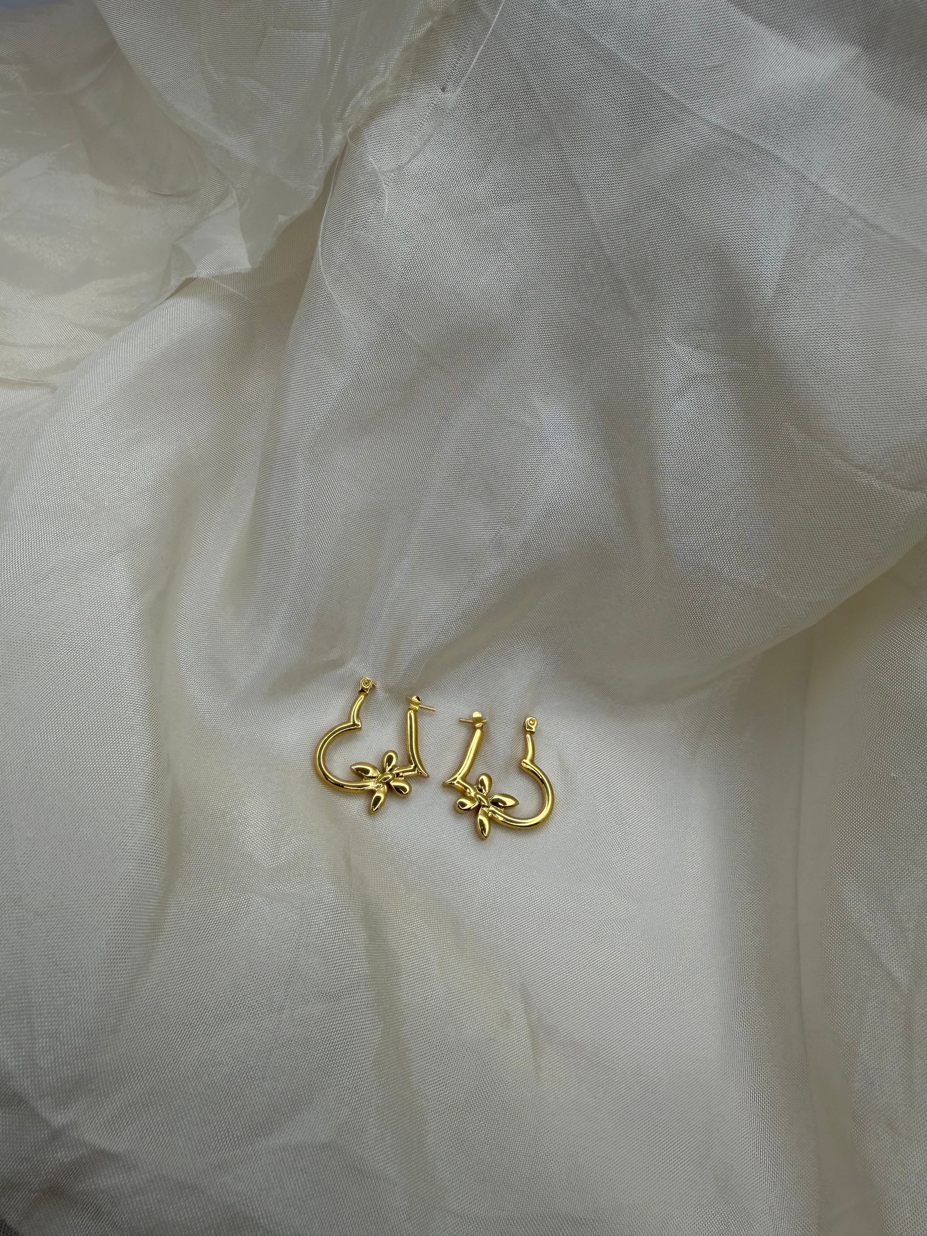 The Gul Hoops