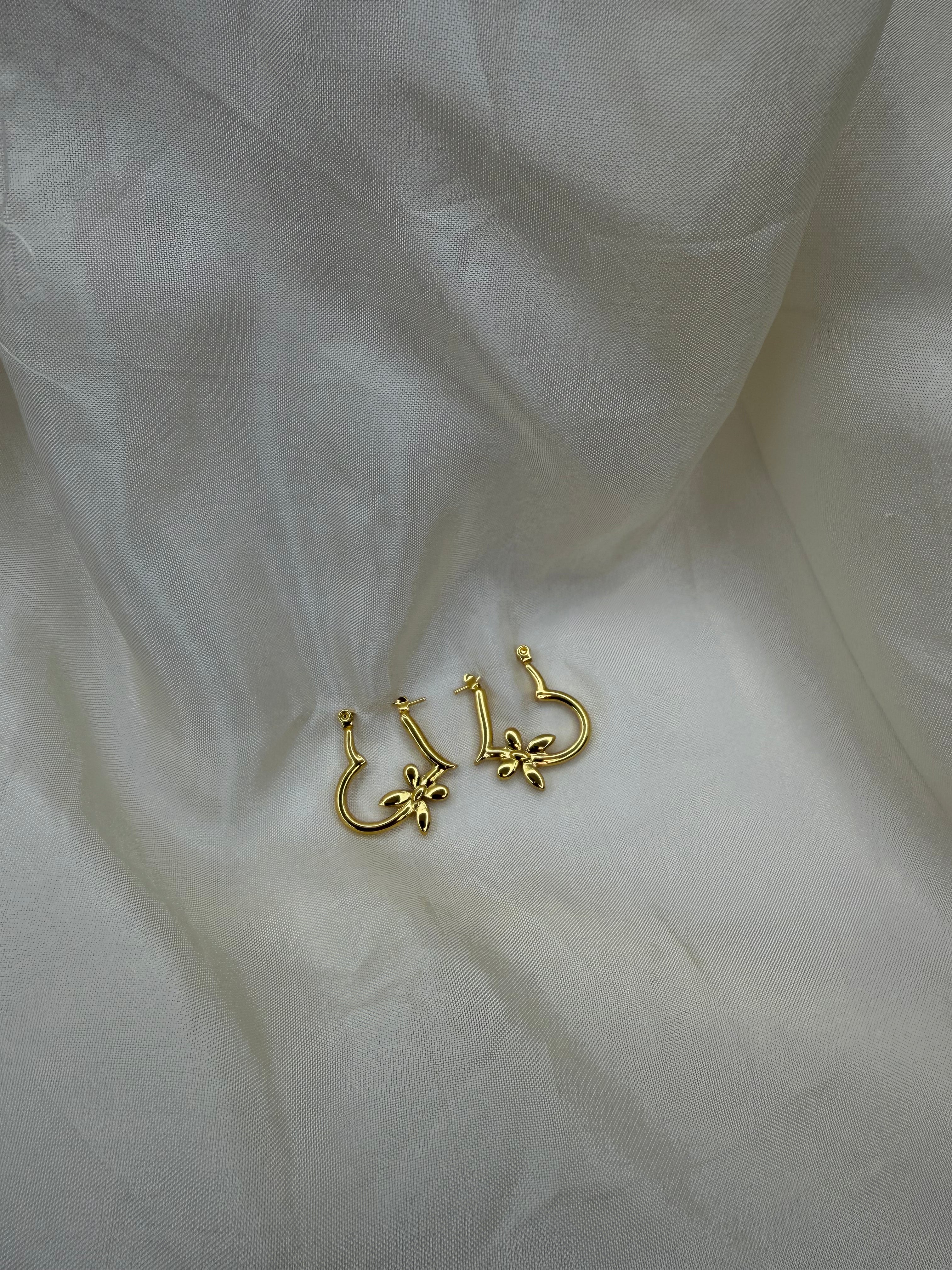 The Gul Hoops