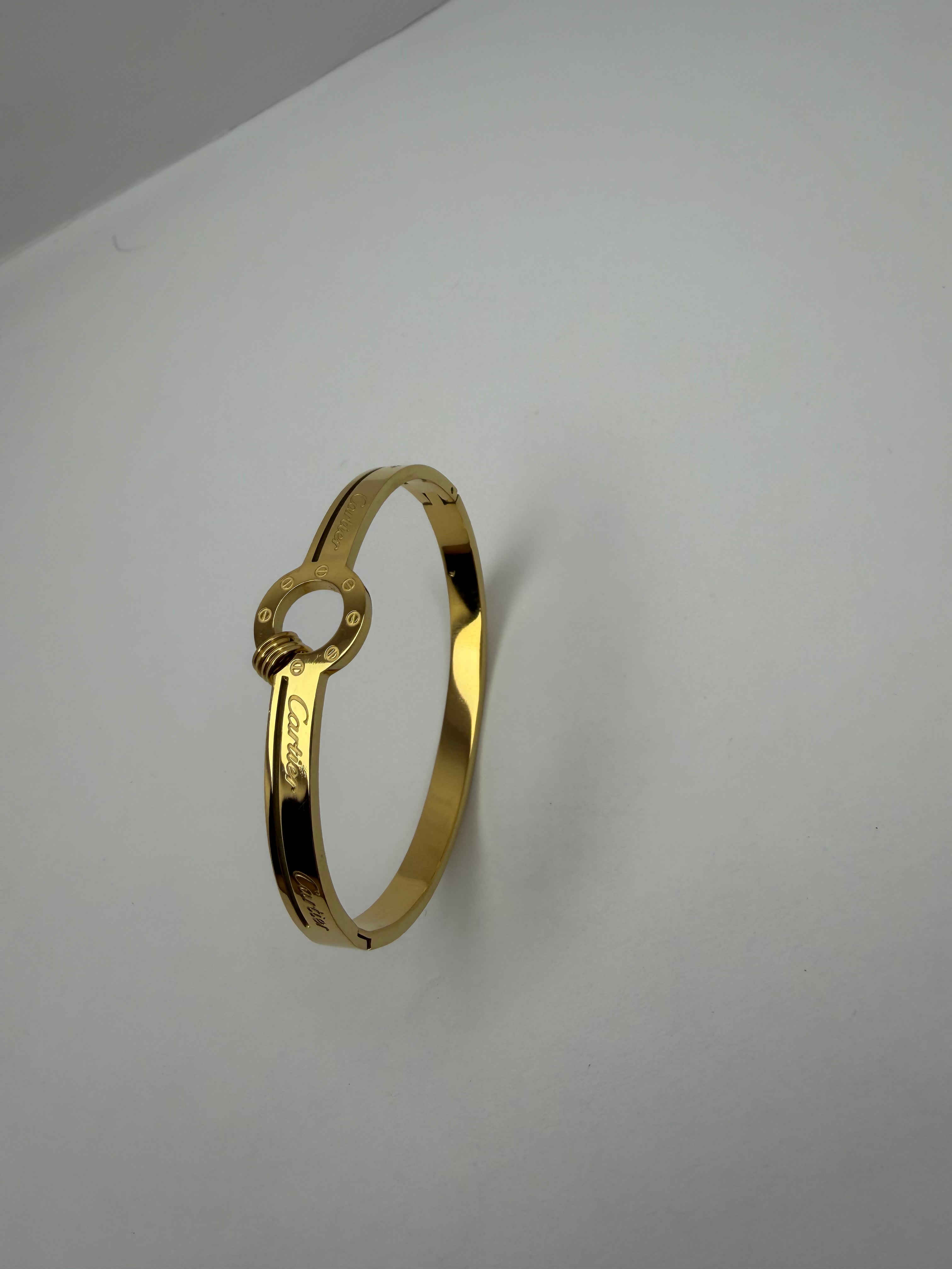 Golden Loop Love Bracelet