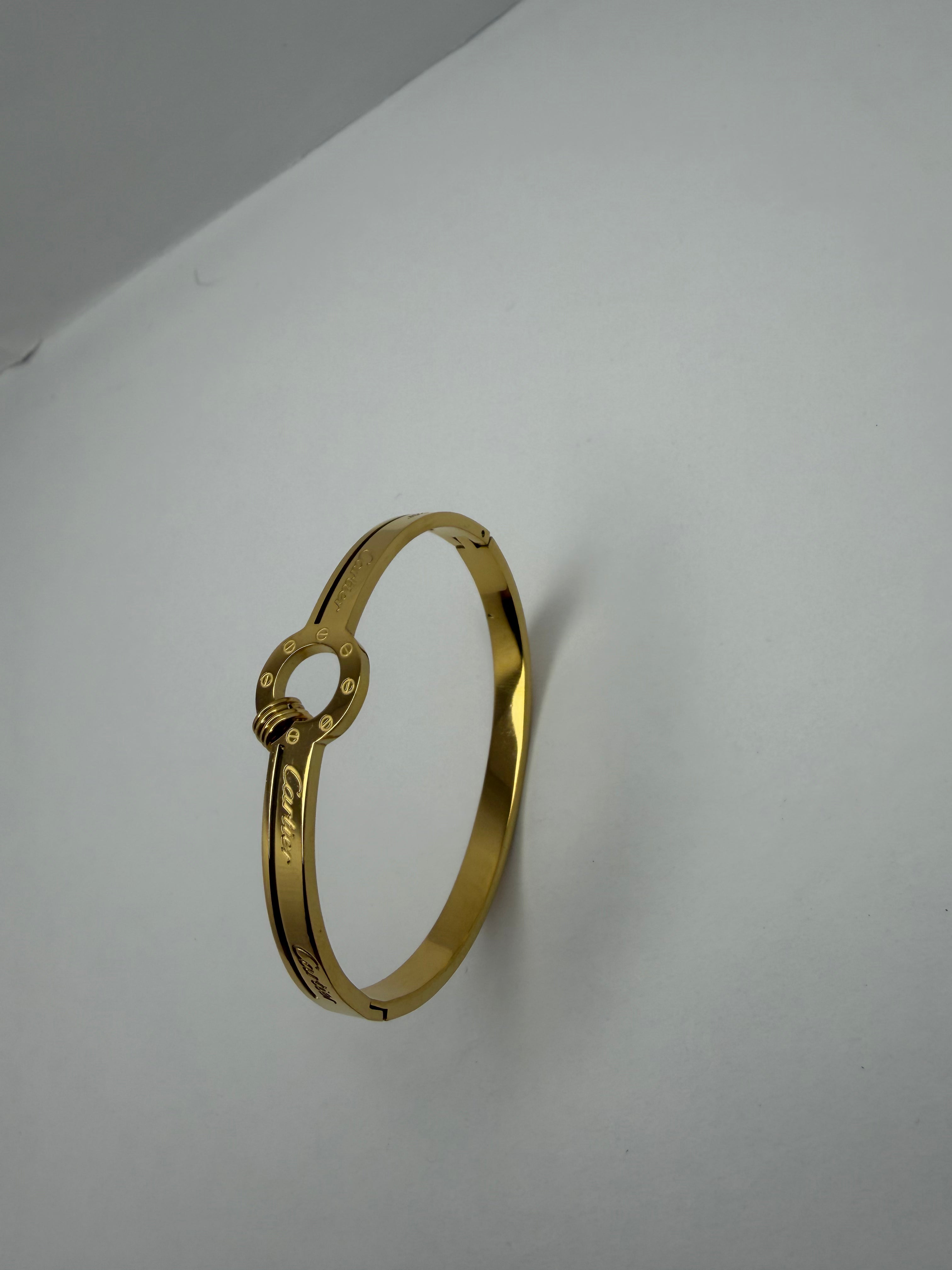 Golden Loop Love Bracelet