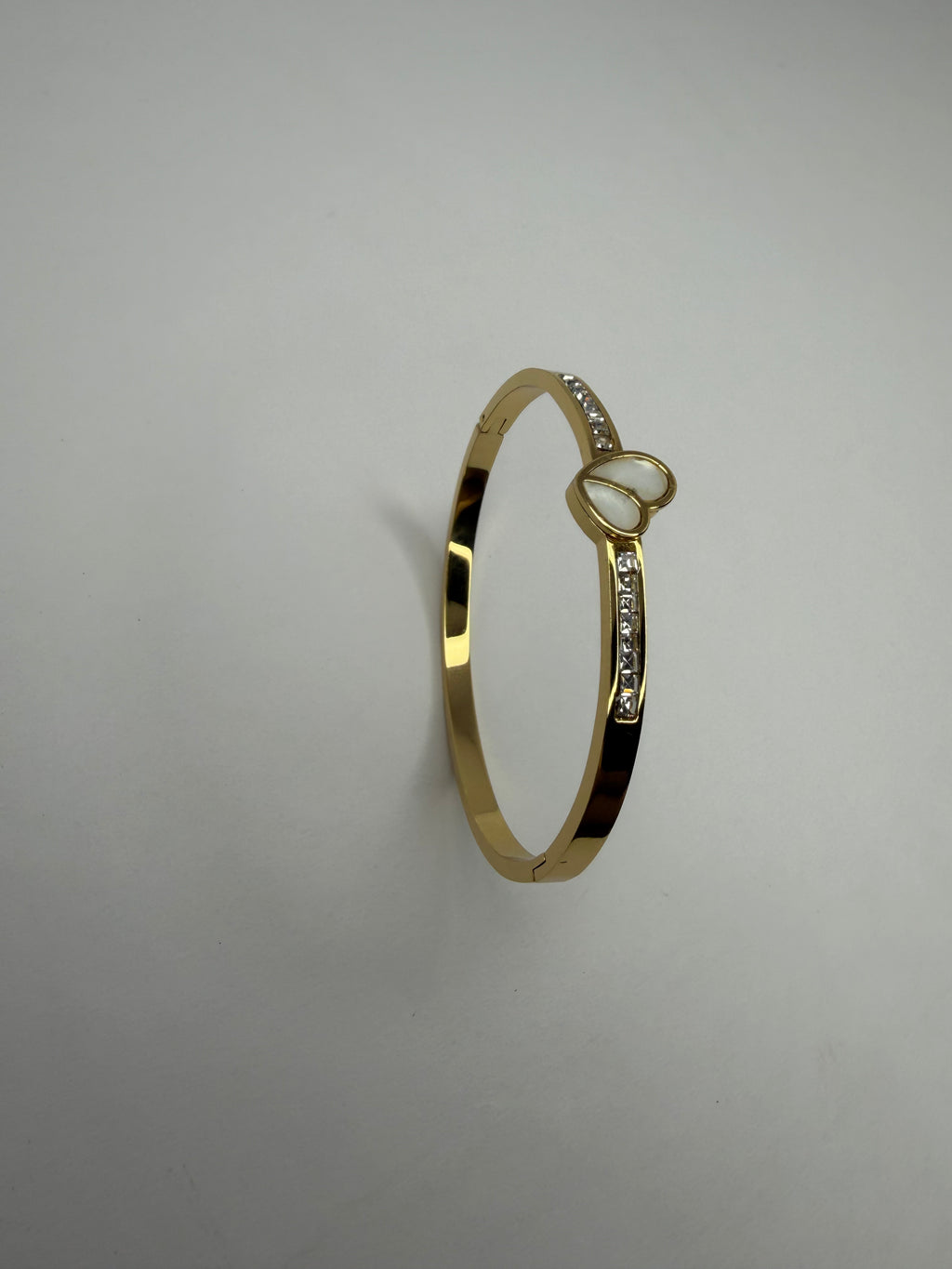Luna Flutter Bangle