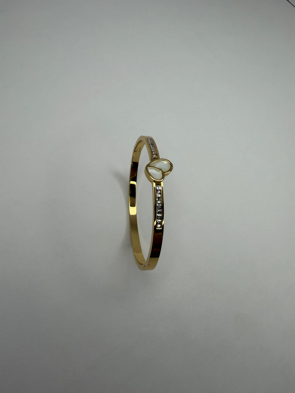 Luna Flutter Bangle