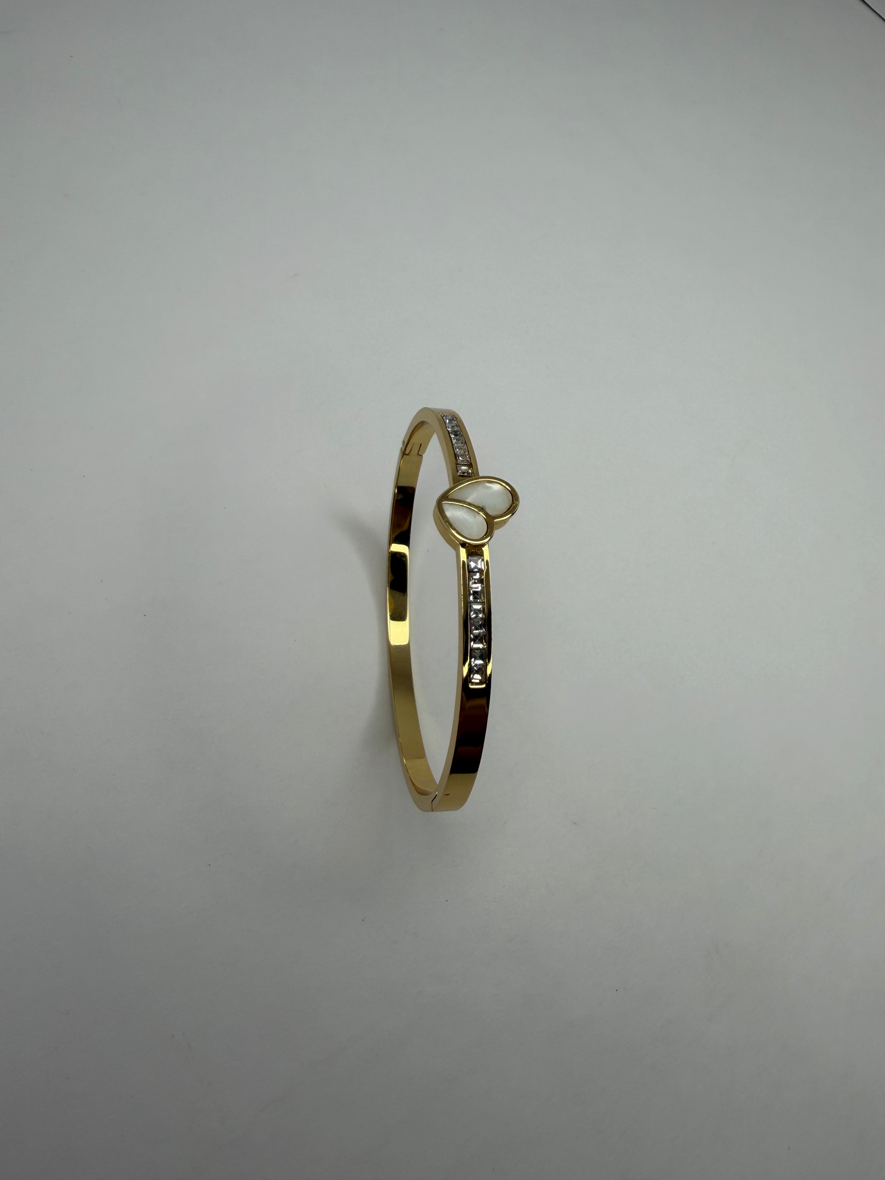 Luna Flutter Bangle