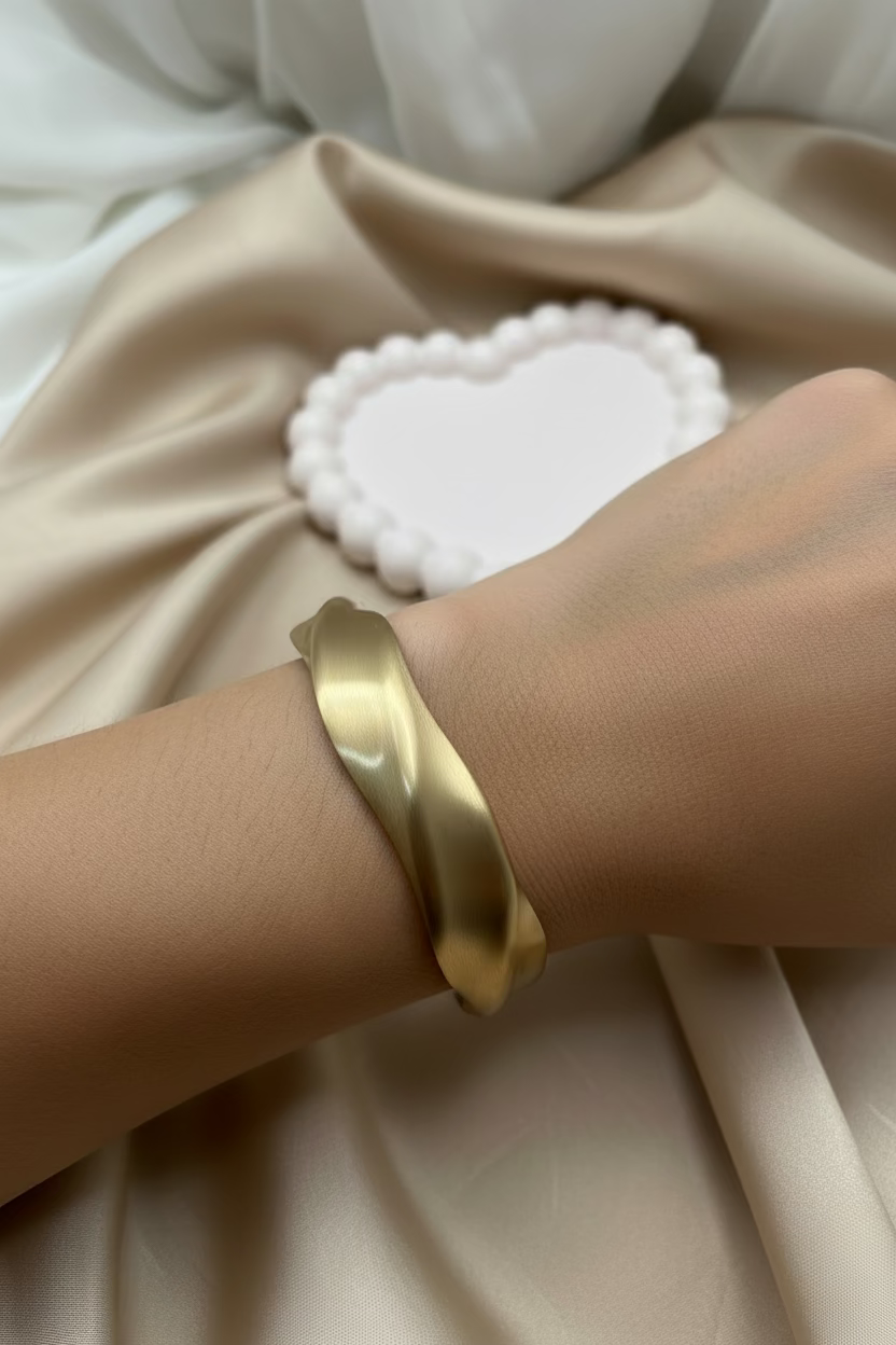 The Dune Bangle