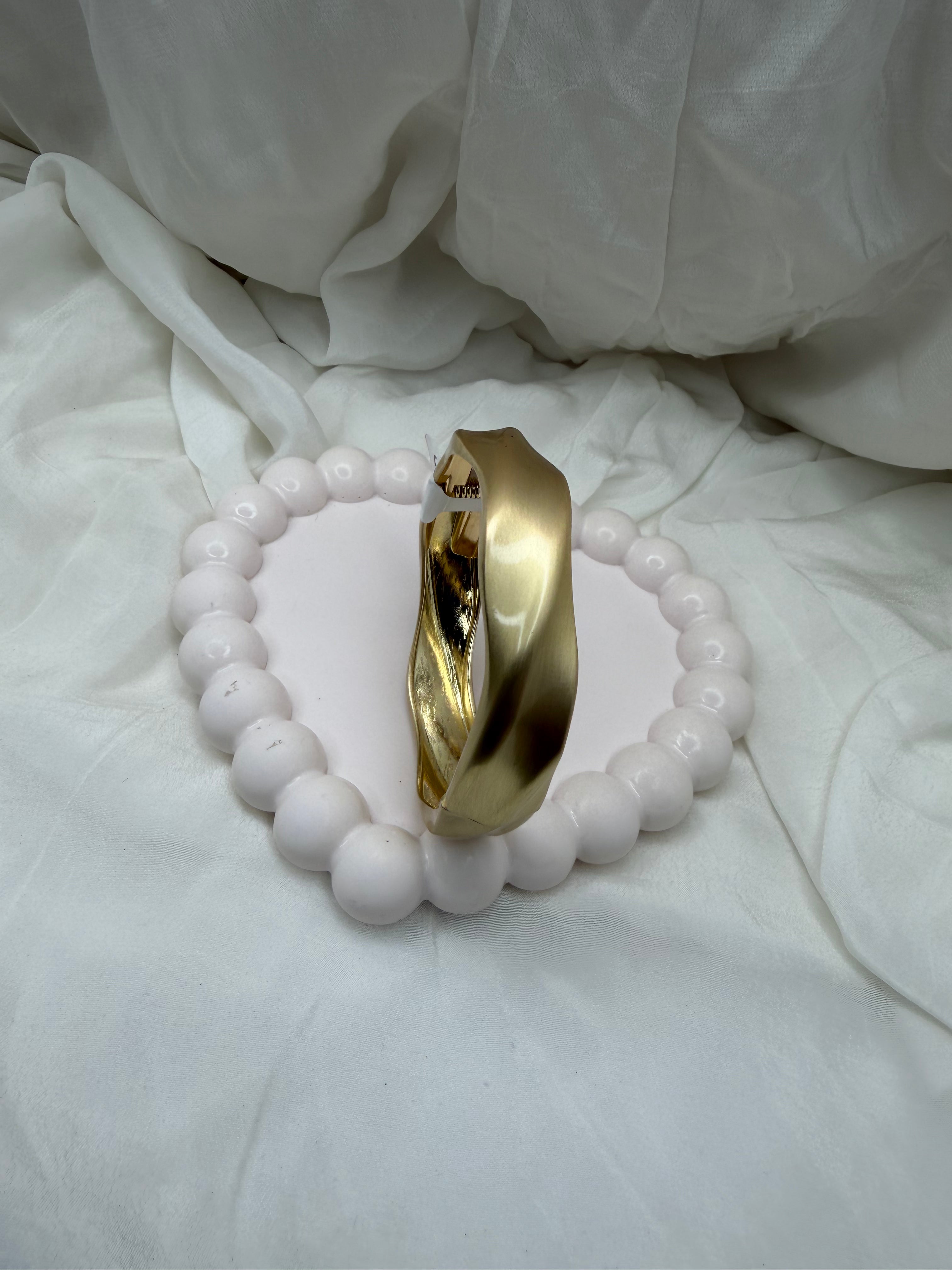 The Dune Bangle