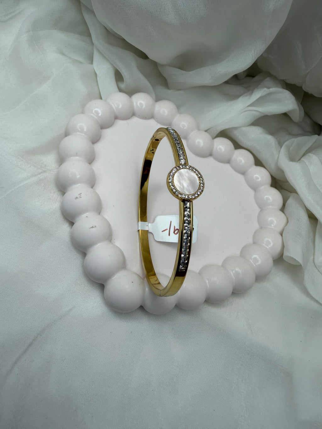 Clairé Bangle