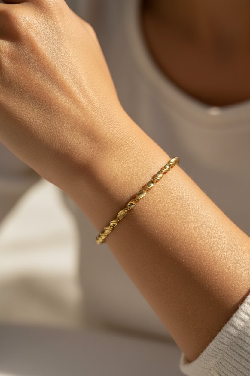 Eternal Twirl Bangle