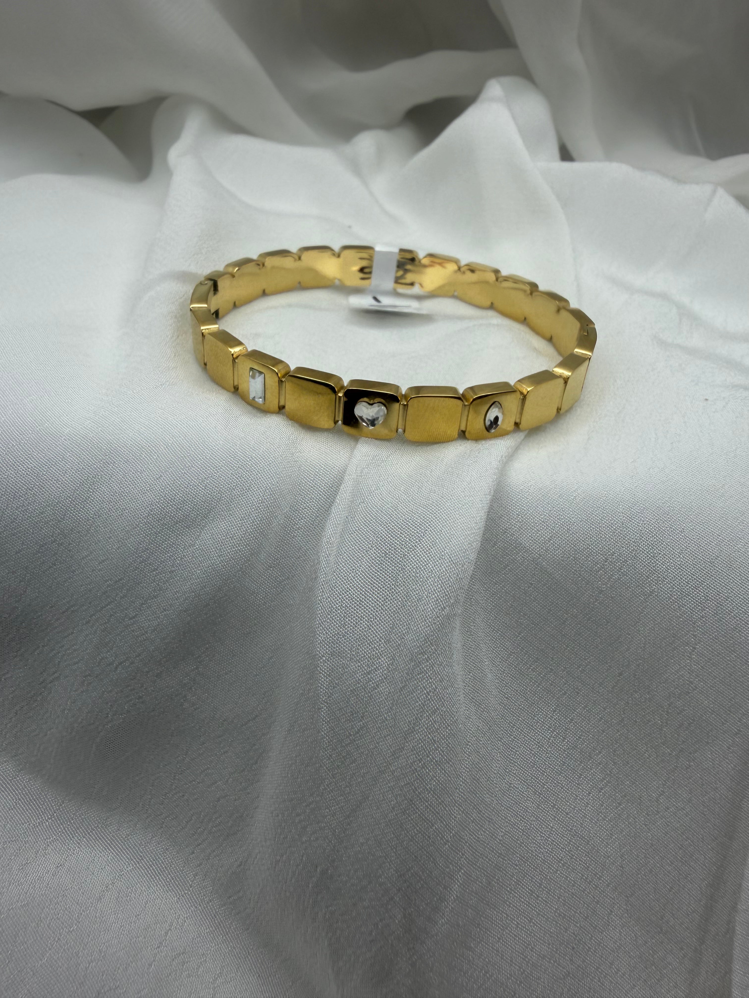 Triple-Cut Heart Gold Link Bangle Baby Size