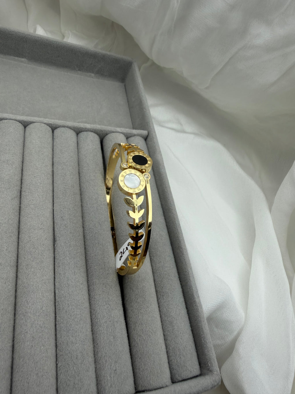 Roman Laurel Dual-Stone Anti-Tarnish Cuff