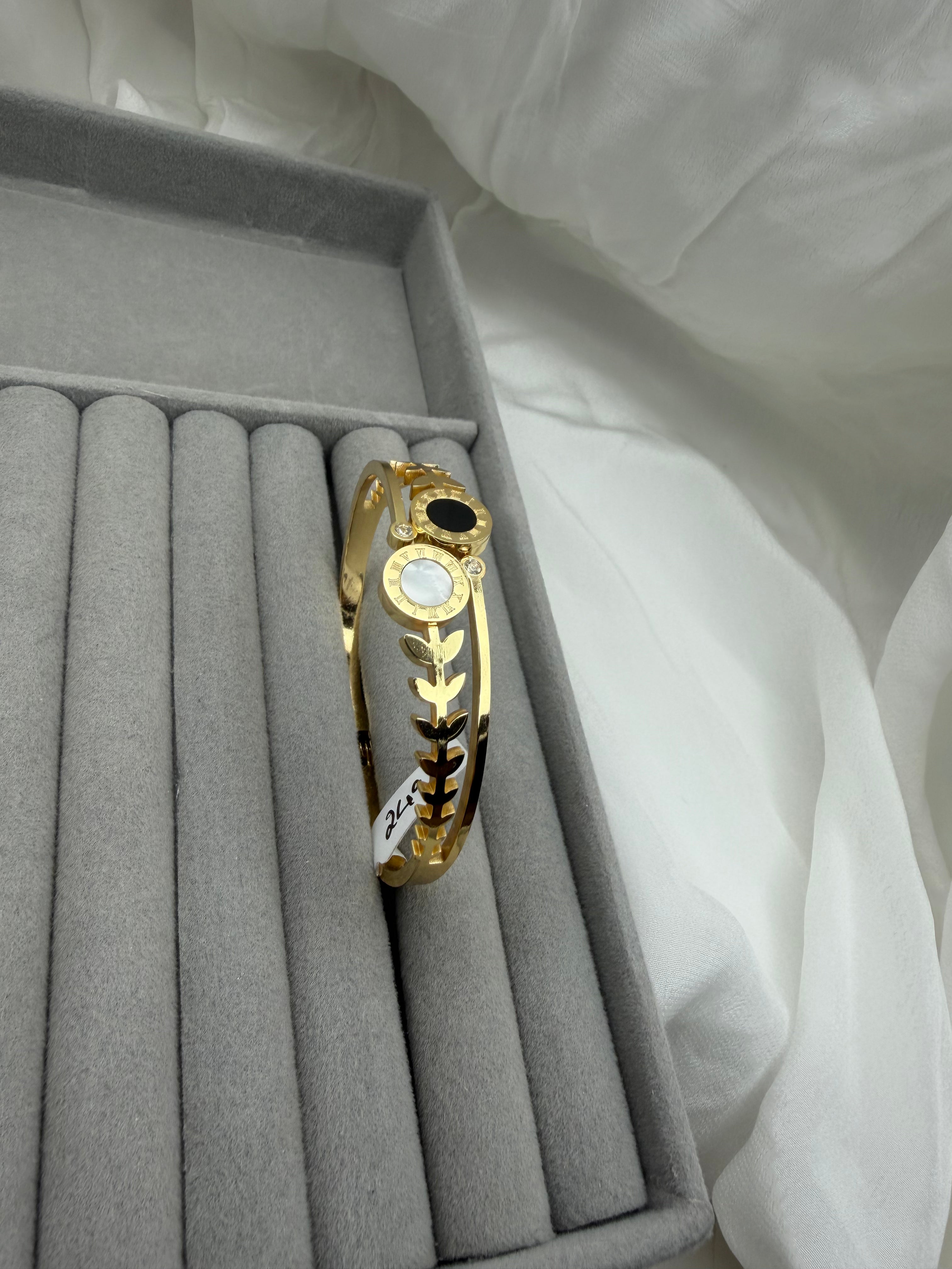 Roman Laurel Dual-Stone Anti-Tarnish Cuff