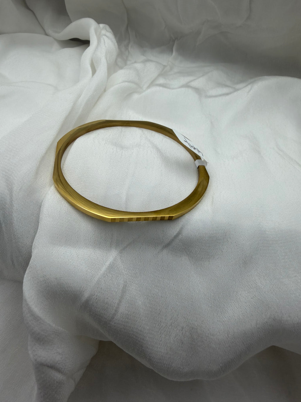 Hexa Facet Minimal Kada – 18K Gold PVD Bangle