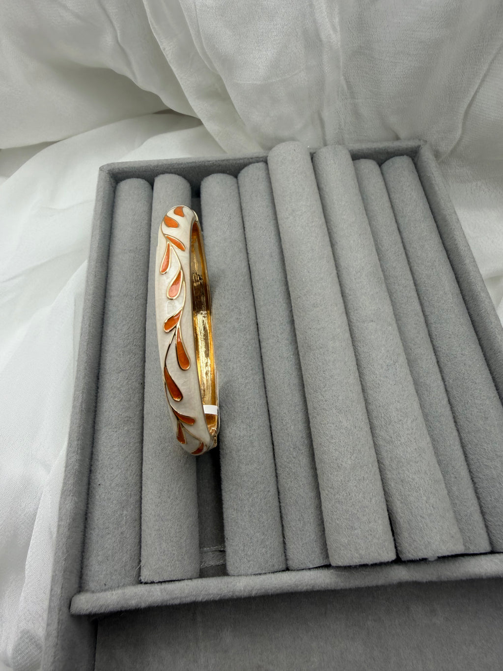 Autumn Vine Enamel Bangle – Ivory & Terracotta