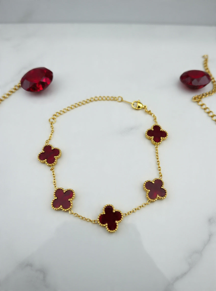 Rouge Clover Bracelet – 5 Motif Red