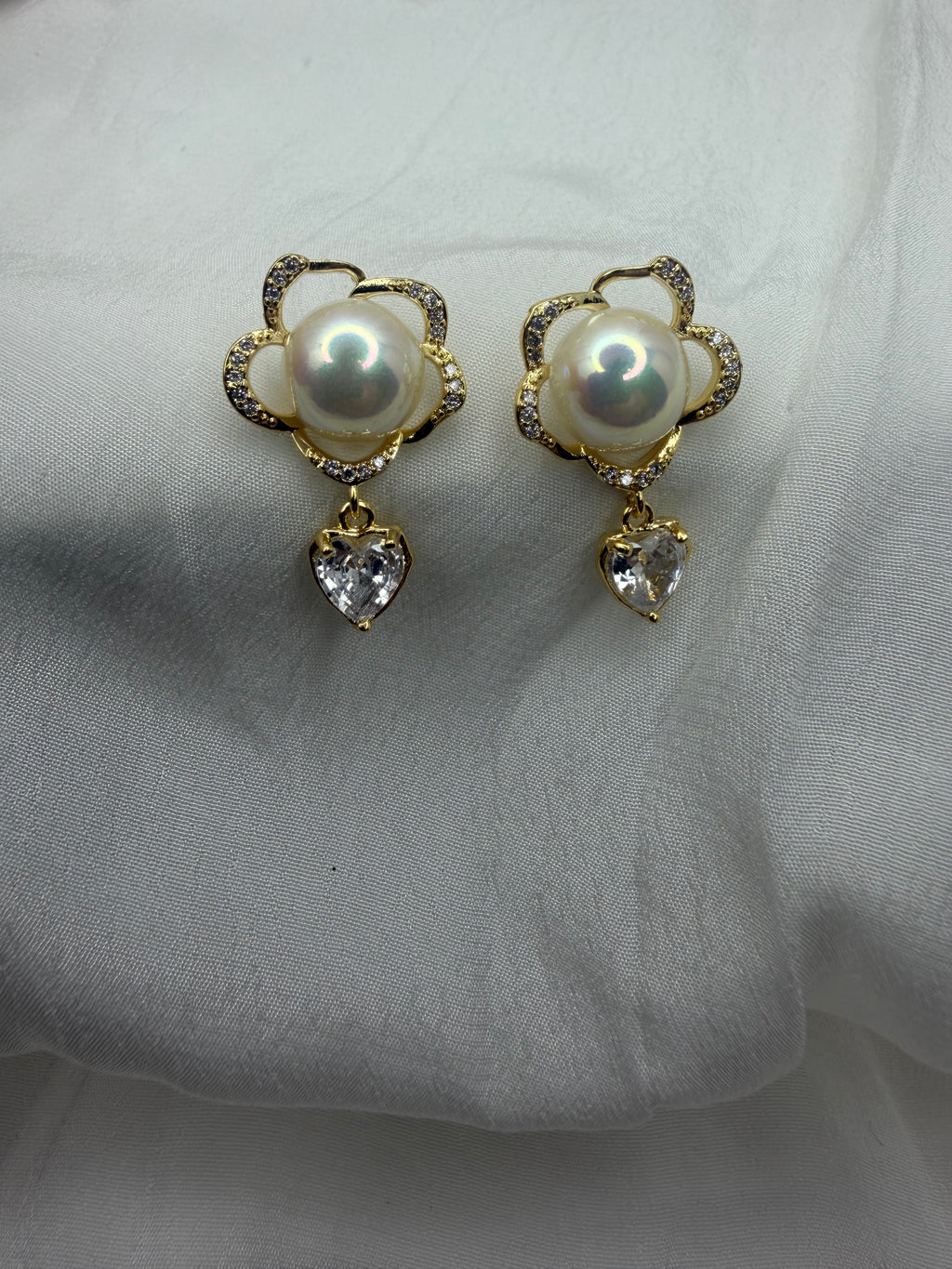 Floral Aura Pearl Heart Drop Earrings