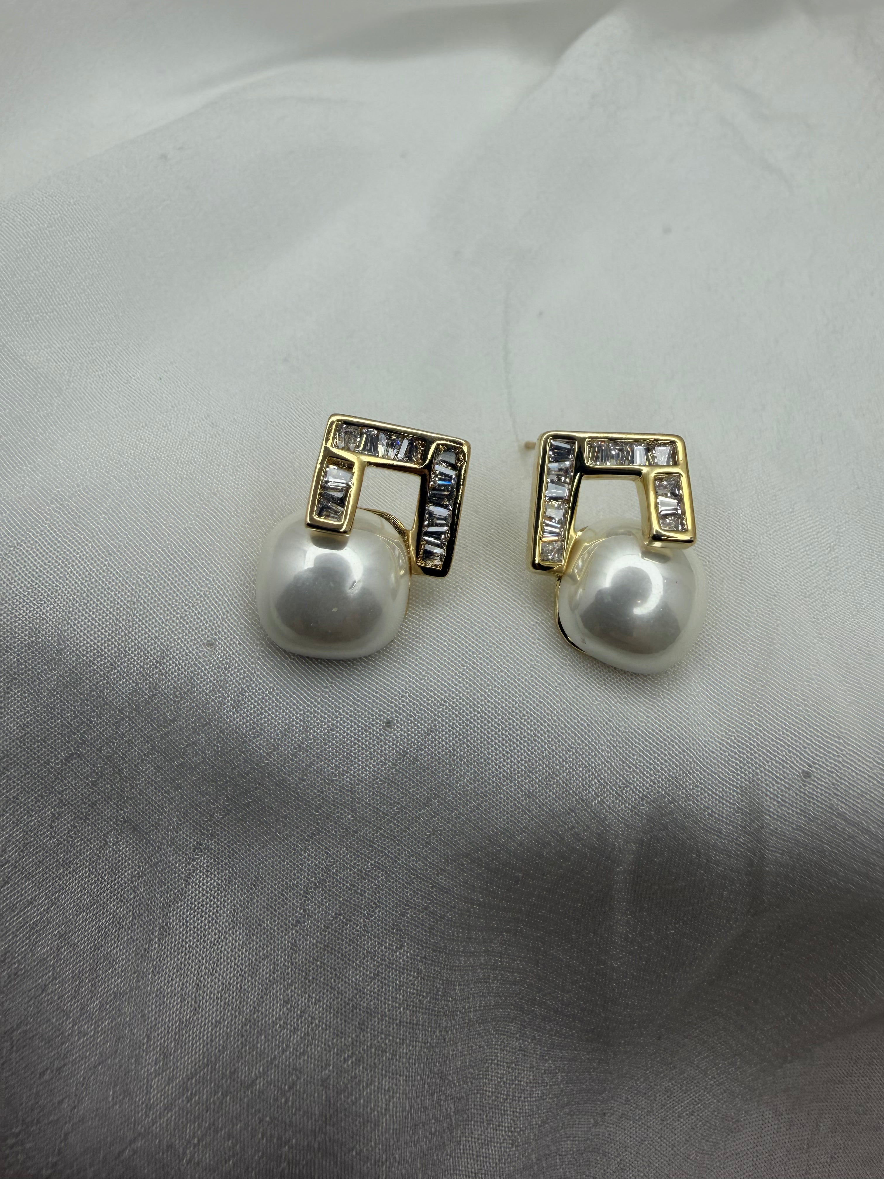 Geo Luxe Baroque Pearl Stud Earrings